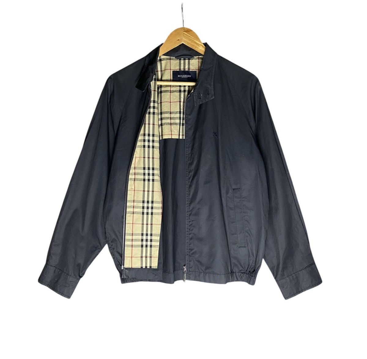Burberry Vintage Burberry London Nova Check Bomber Jacket Size US M / EU 48-50 / 2 - 1 Thumbnail