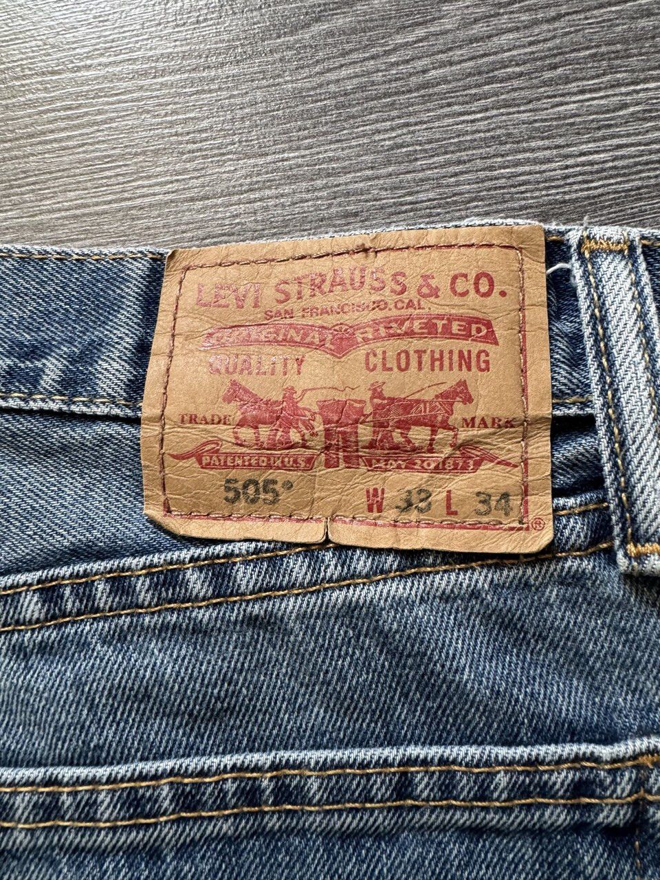 Levi's Disstressed Levi’s 505 Vintage Faded Tab Jeans 33x34 Size US 33 - 4 Thumbnail