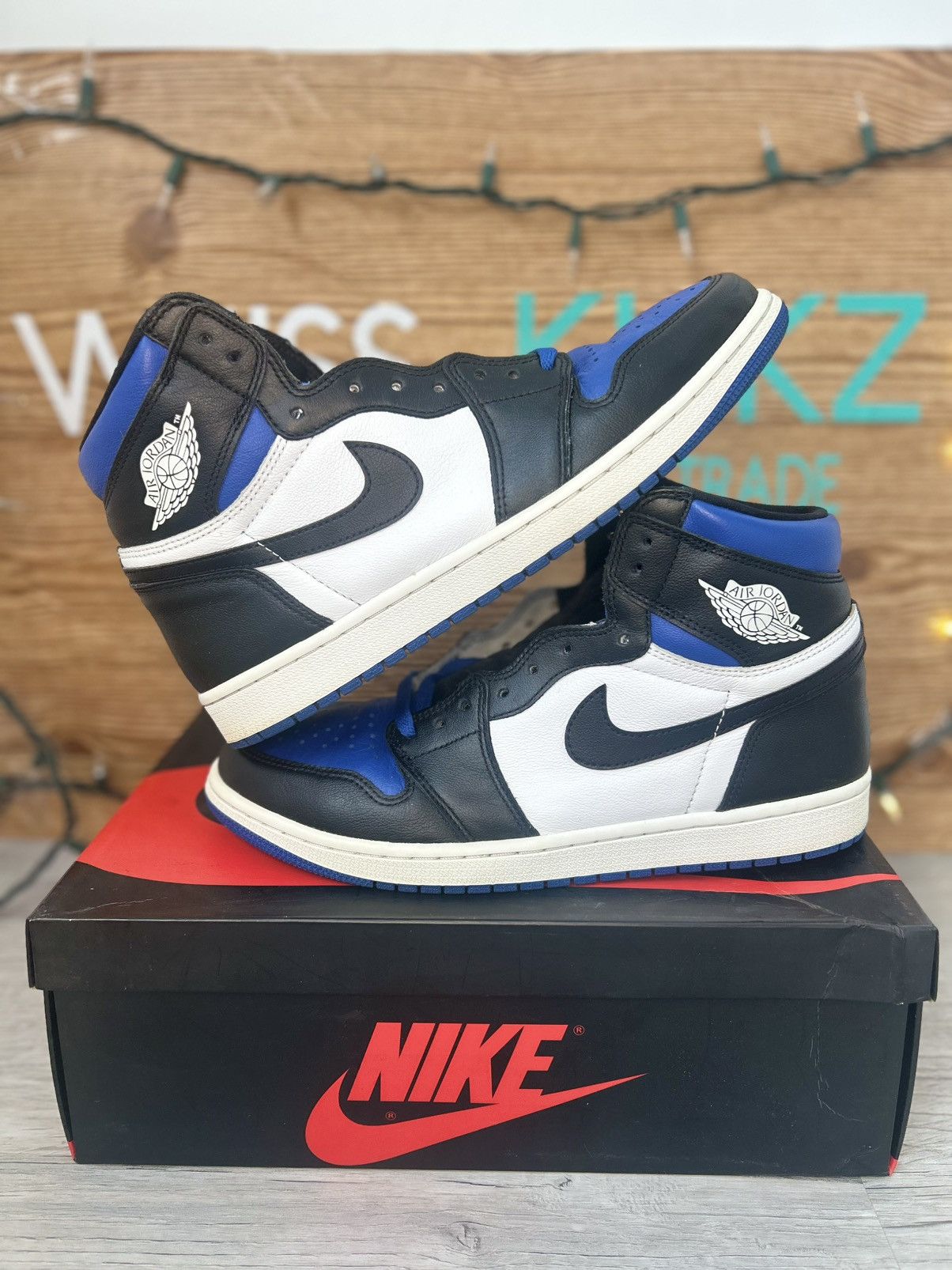 Jordan Brand Jordan 1 royal toe Size US 11 / EU 44 - 2 Thumbnail