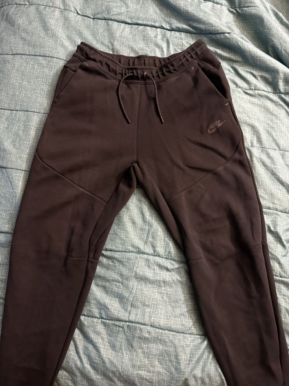 Nike Nike Tech Sweatpants Size US 31 - 1 Thumbnail