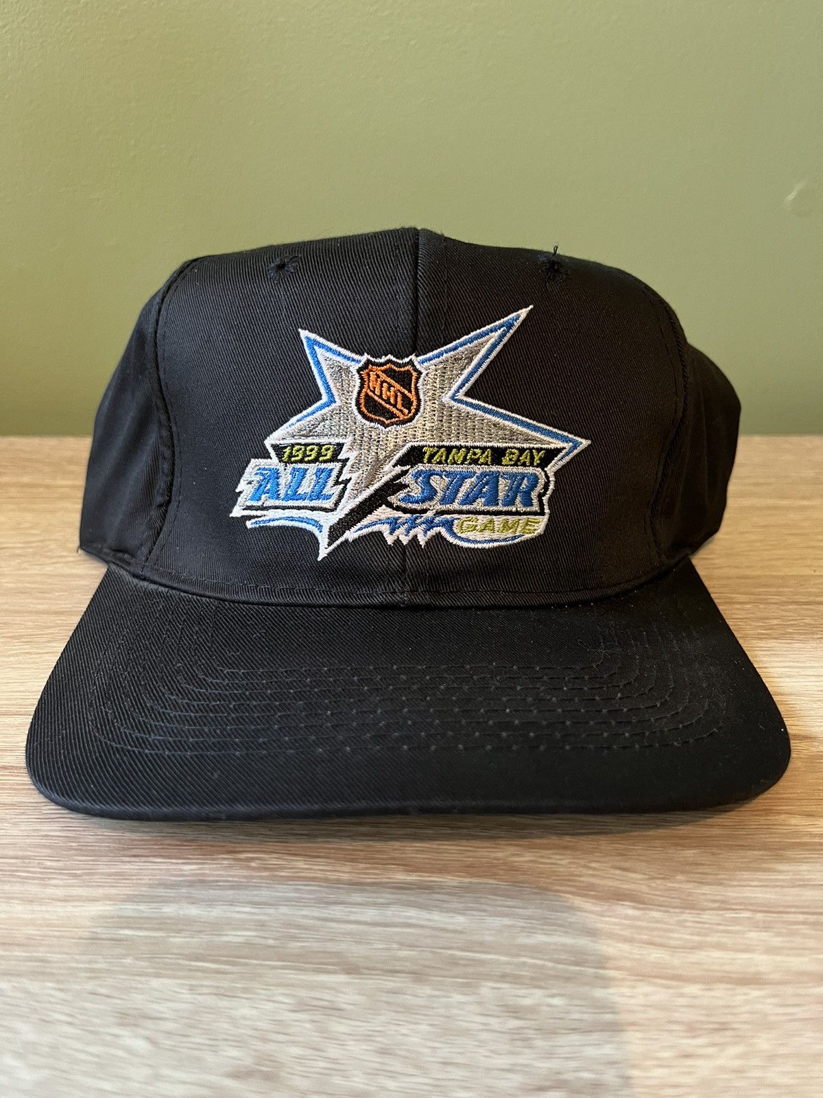 Vintage “1999 NHL All-Star Game Tampa Bay Snapback” Size ONE SIZE - 1 Thumbnail