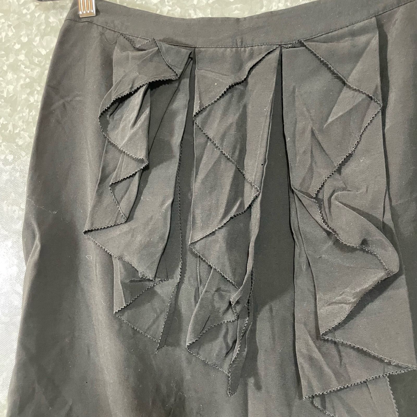 Anthropologie Odille Anthropologie Black Ruffle Front Straight Skirt - 8 Size 30" / US 8 / IT 44 - 3 Thumbnail