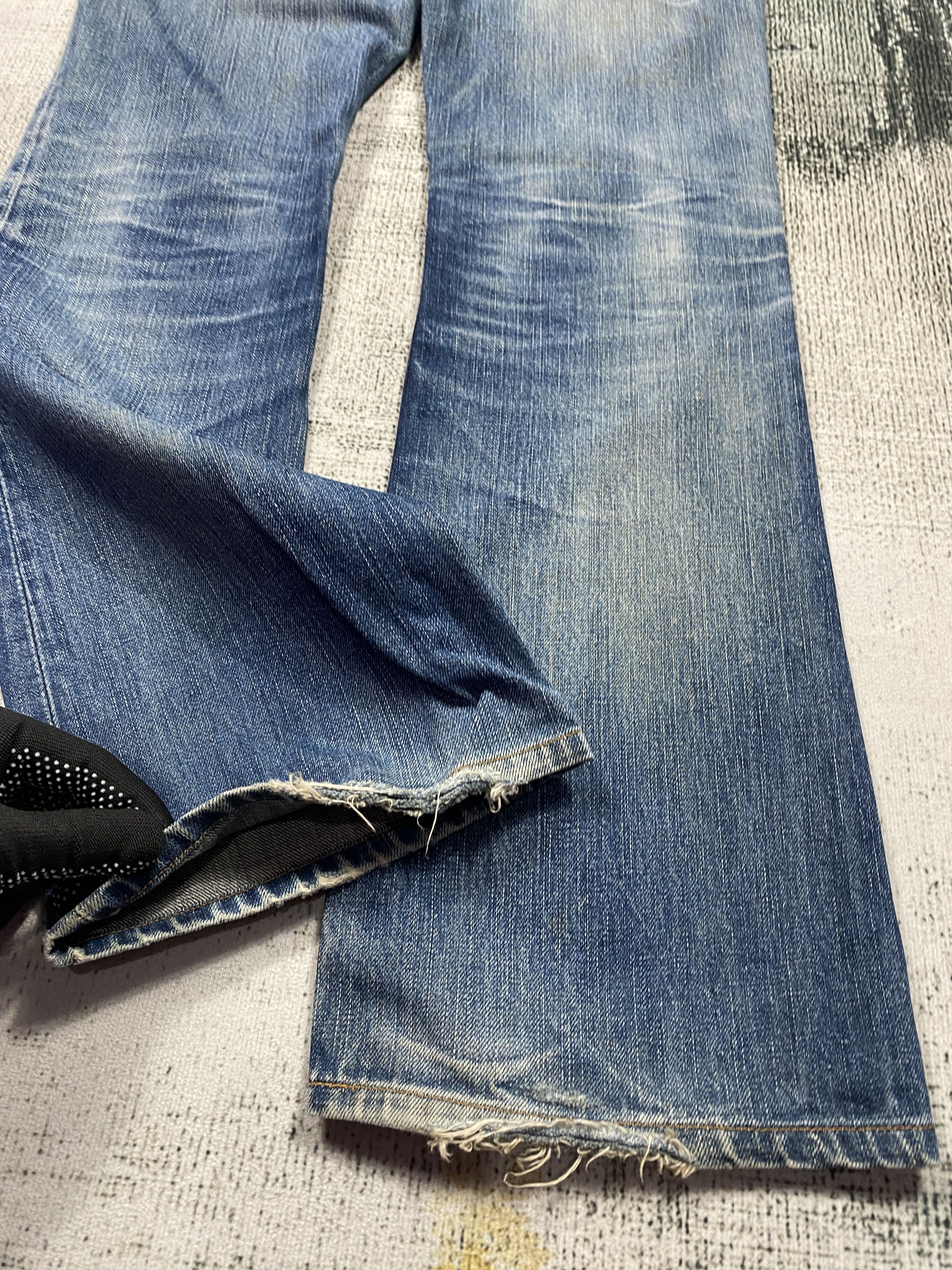 Levi's SICKS💥 517 Jeans Bootcut Blue Distressed Vintage Size US 29 - 5 Thumbnail
