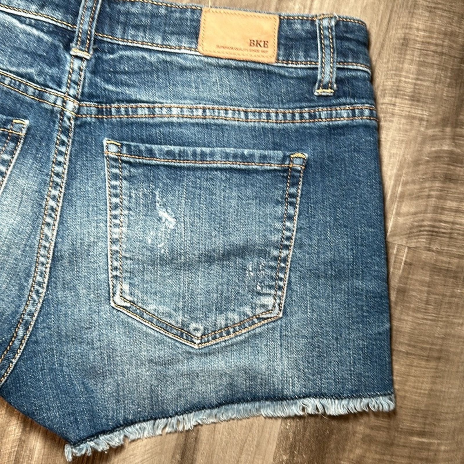 BKE BKE Stella Mid-Rise Cut Off Jean Shorts - 27 Size 27" / US 4 / IT 40 - 3 Thumbnail