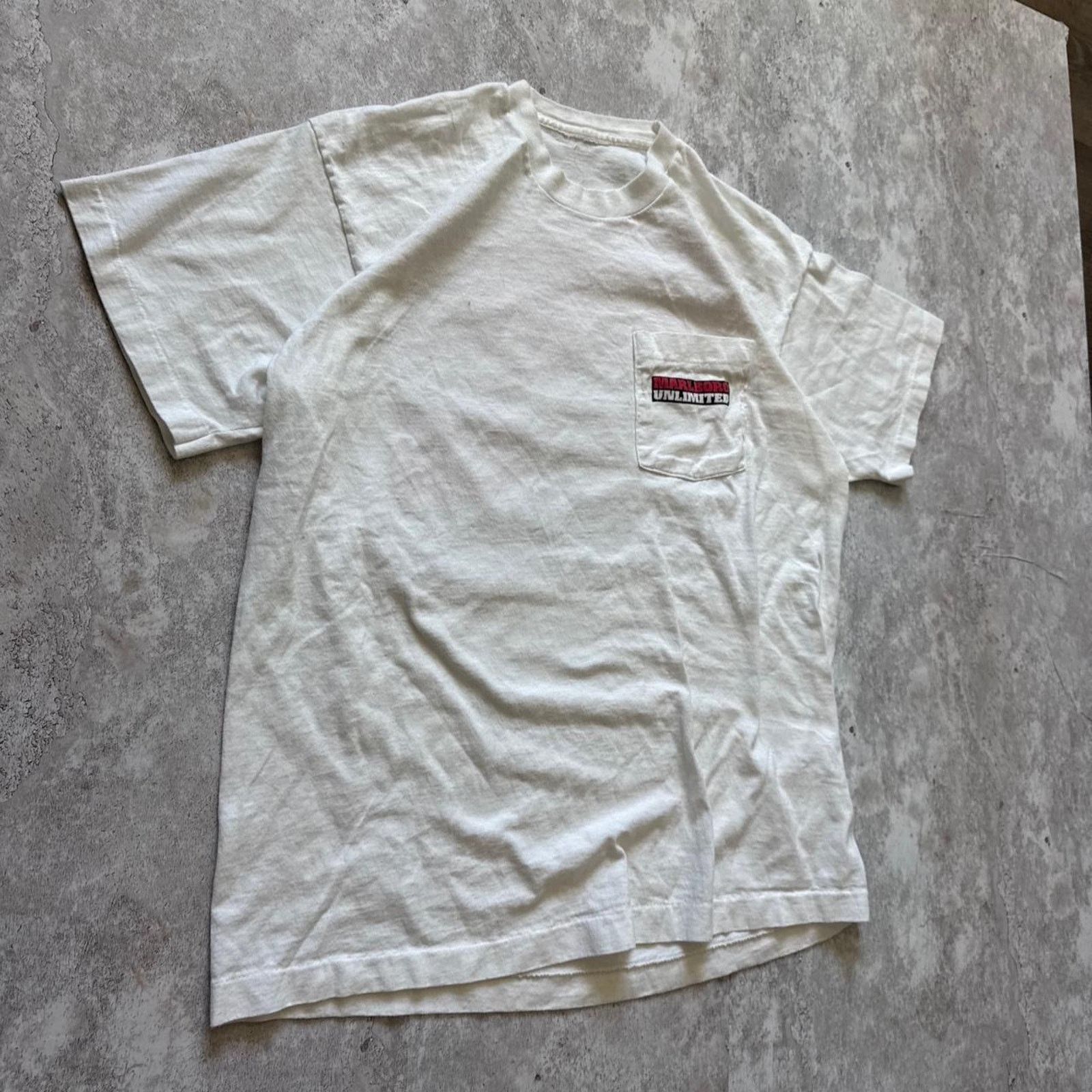 Marlboro Vintage 90s Marlboro Unlimited Map Pocket T-Shirt – Size XL Size US XL / EU 56 / 4 - 3 Thumbnail
