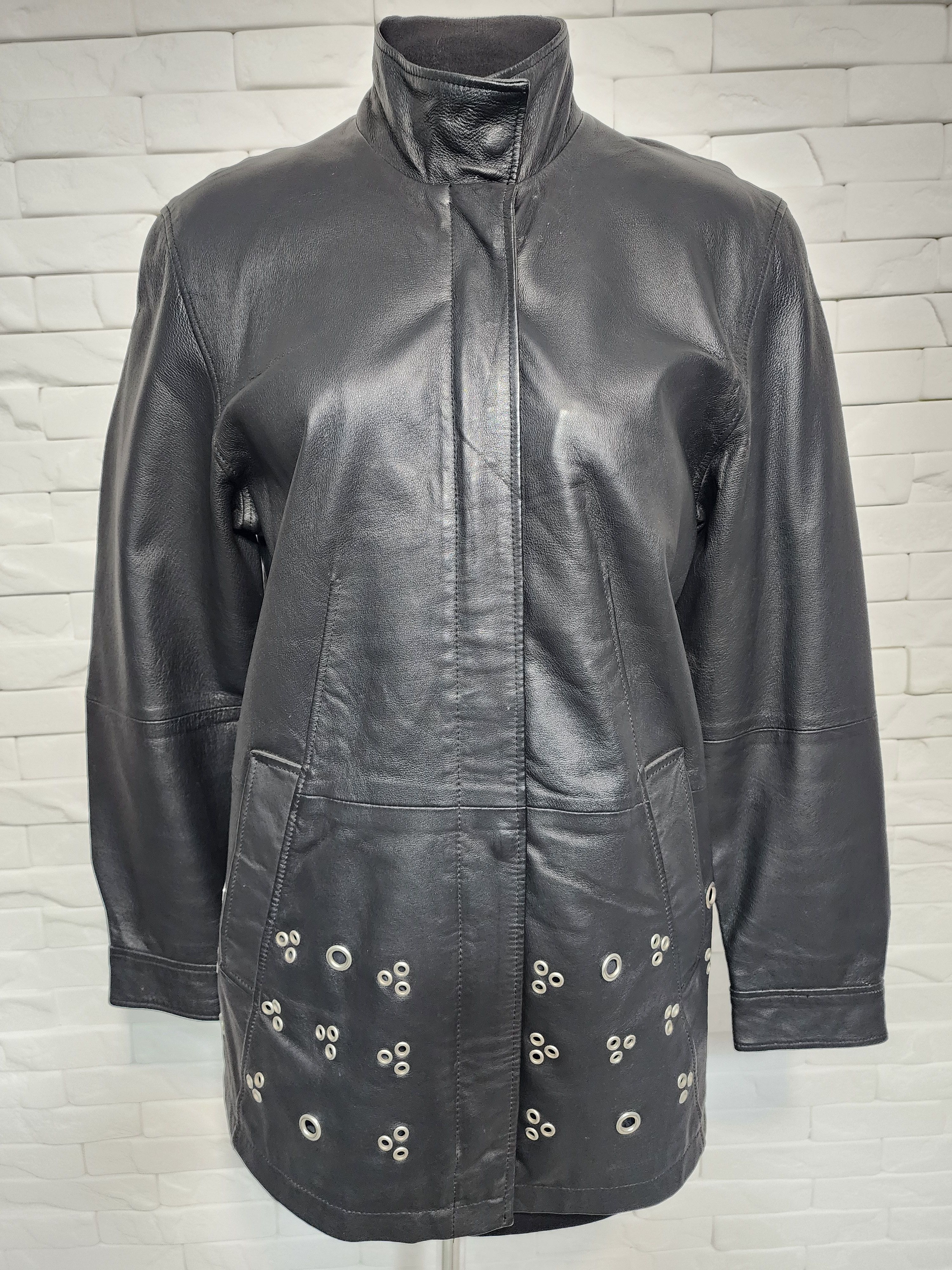 Designer Black Leather Jacket: Women's Zippered Soft Leather Coat Size L / US 10 / IT 46 - 1 Thumbnail