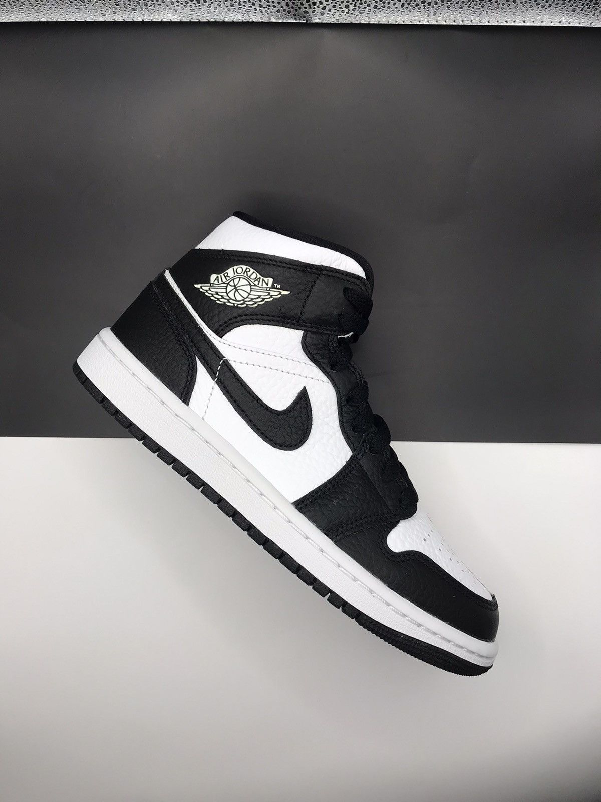 Jordan Brand Jordan 1 Mid “Homage Split White&Black” Size US 6.5 / IT 36.5 - 1 Thumbnail