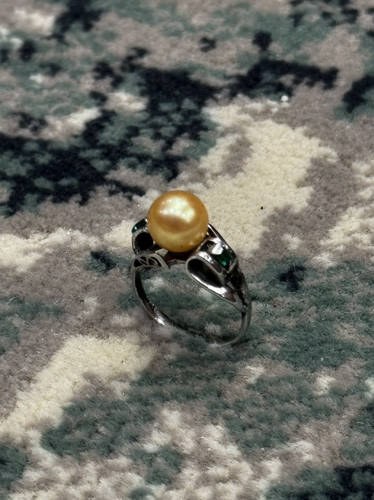 Jewelry × Sterling Silver GOLDEN PEARL SOUTH SEA WITH EMERALD SILVER RING Size ONE SIZE - 5 Thumbnail