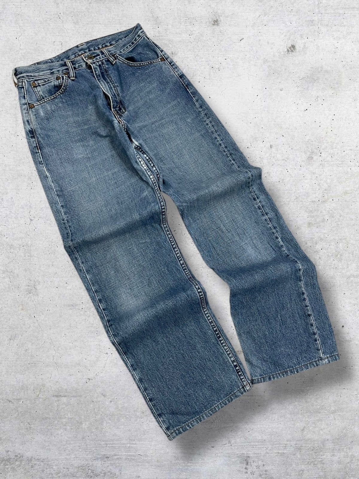 Levi's Vintage Clothing VINTAGE 504 LEVIS USA DESIGNER 90S REGULAR BLUEWASHED DENIM Size US 26 / EU 42 - 2 Thumbnail