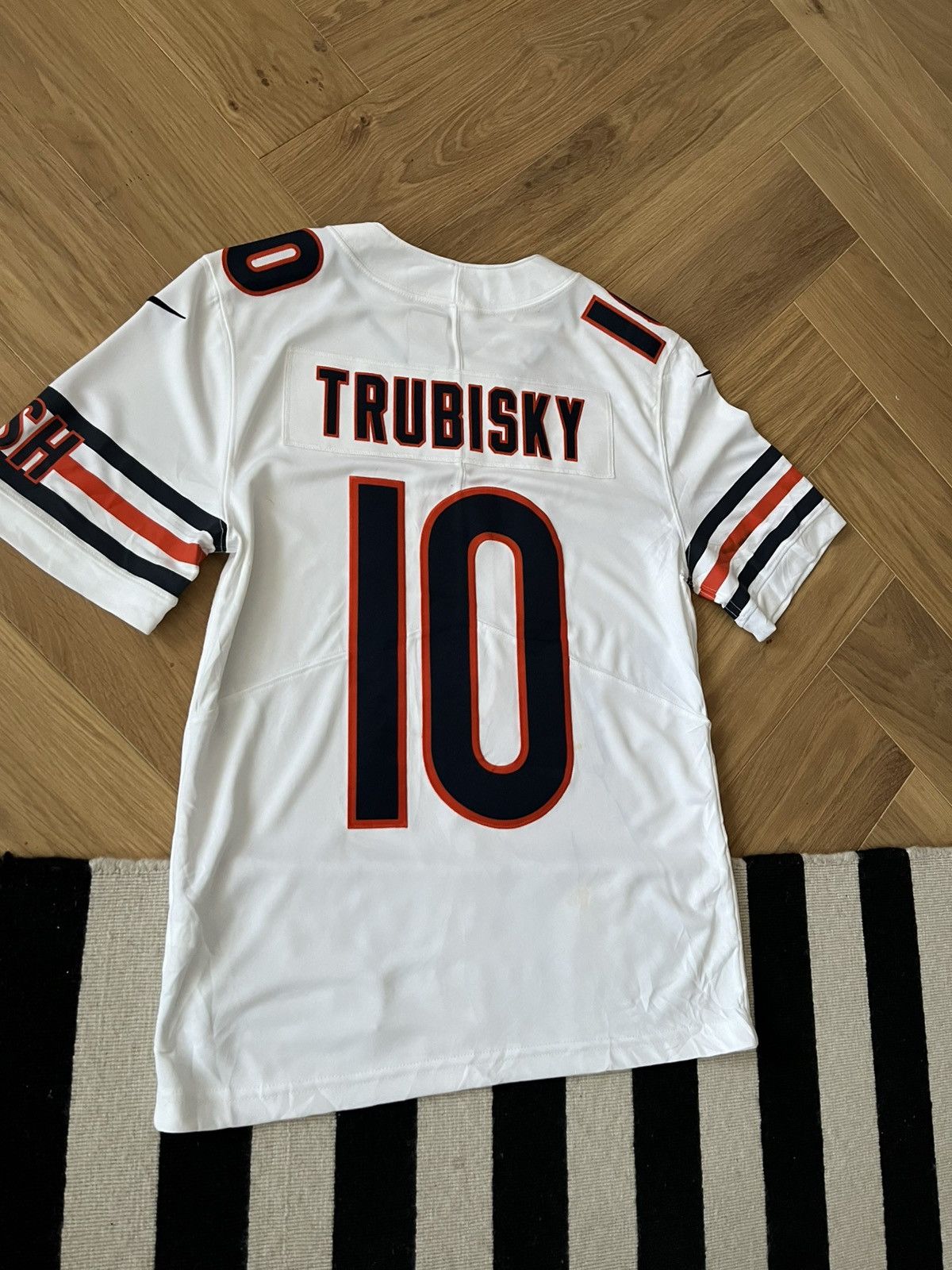 Nike Chicago Bears Mitchell Trubisky #10 Nike Game Jersey Size S Size US S / EU 44-46 / 1 - 7 Thumbnail