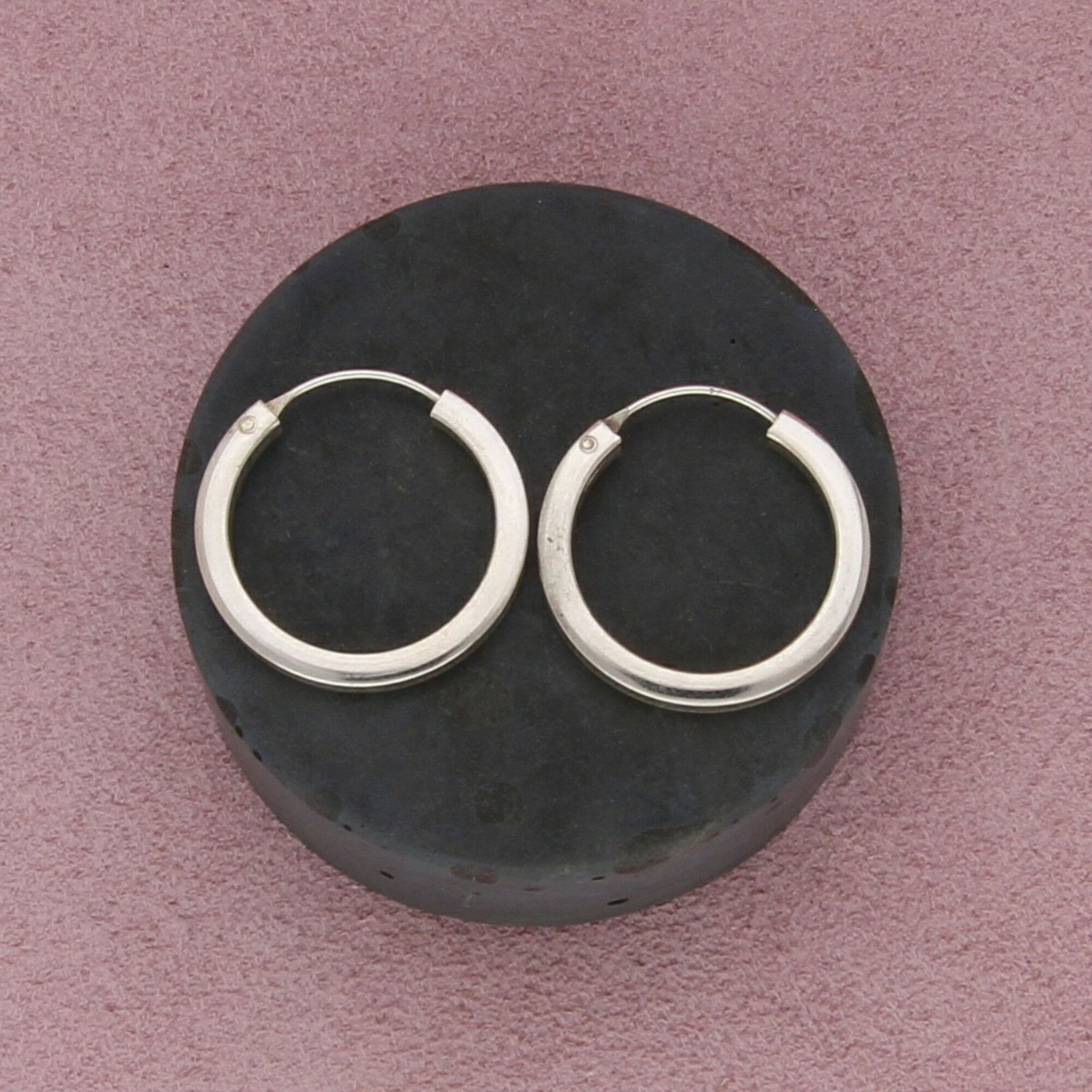 Sterling Silver sterling silver vintage 25mm edged hoop earrings Size ONE SIZE - 1 Thumbnail