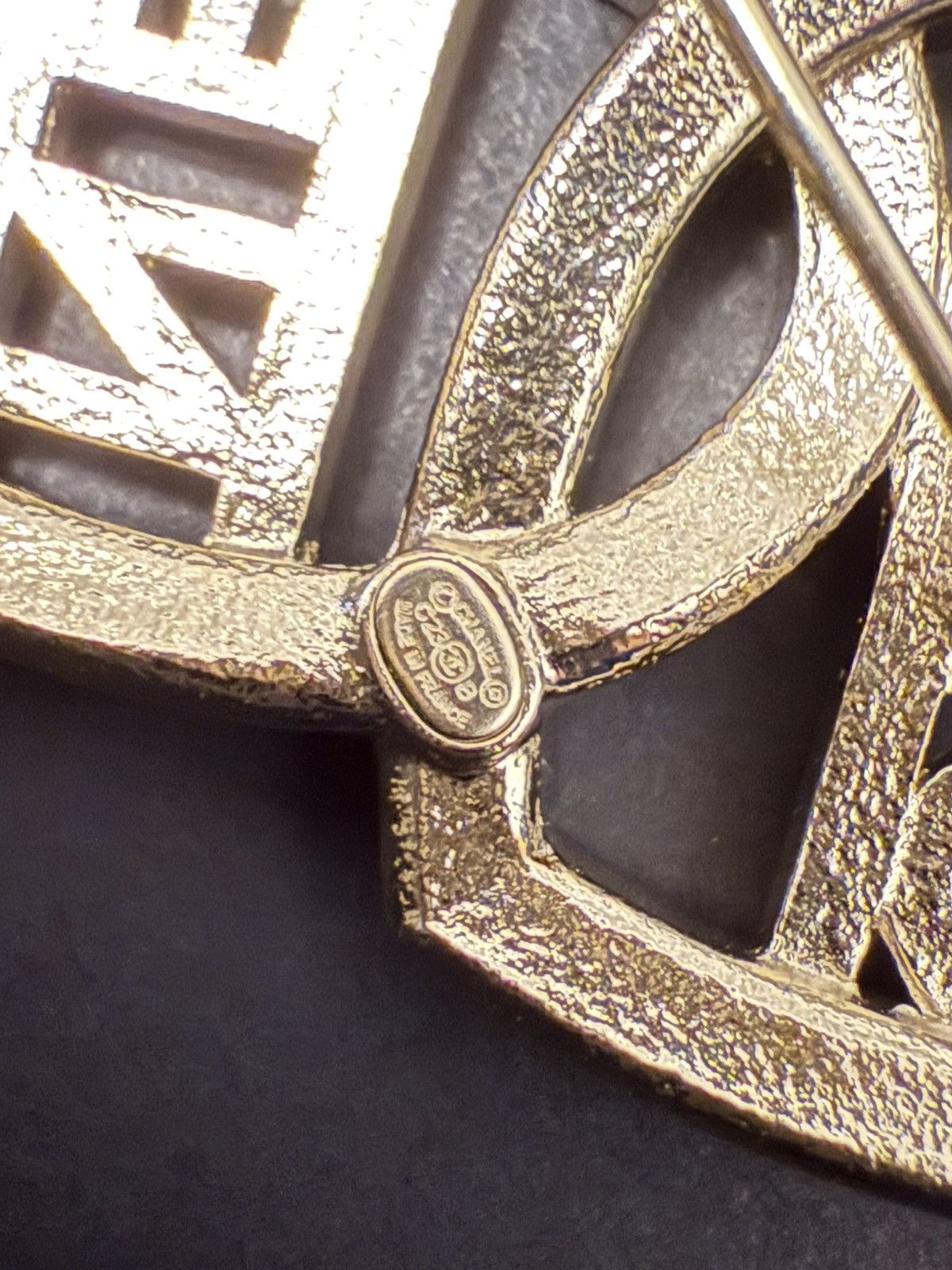Chanel Chanel coco heart chained brooch Size ONE SIZE - 5 Thumbnail