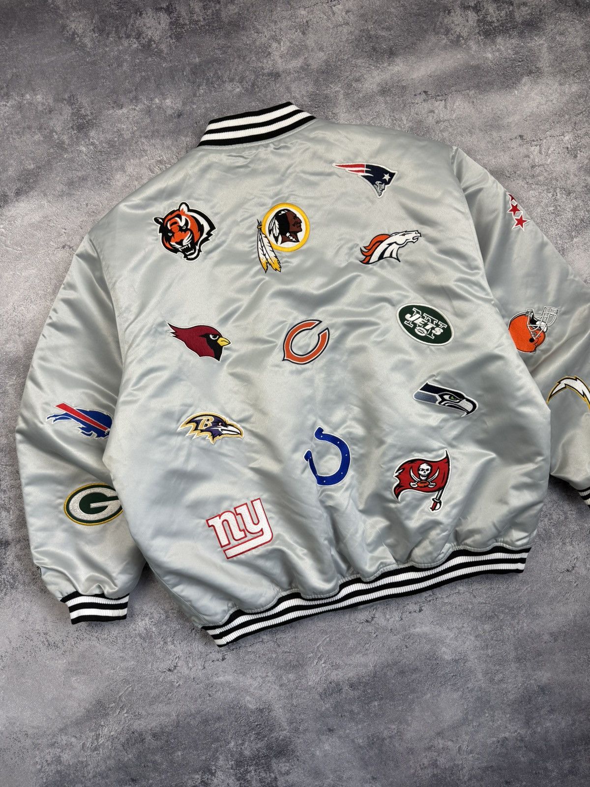 NFL Vintage NFL Reebok All Over Team Logo Patch Bomber Jacket Size US XXL / EU 58 / 5 - 14 Thumbnail