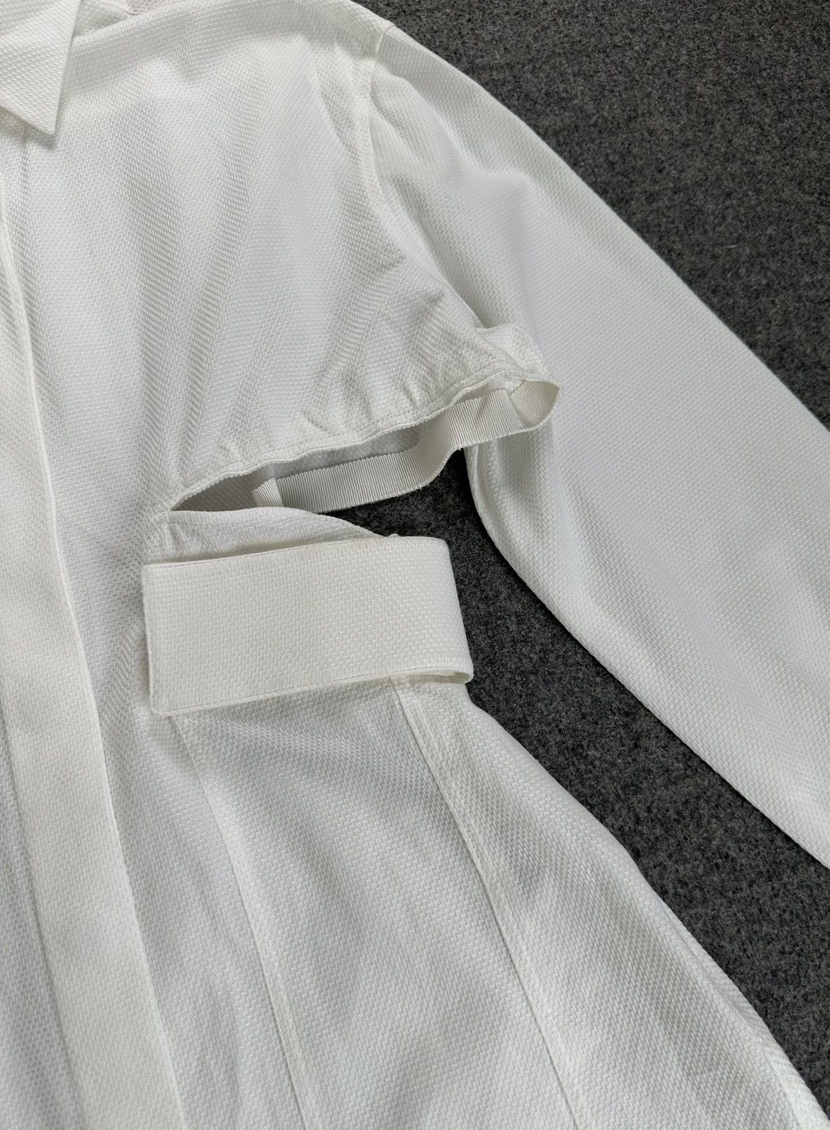 Givenchy Givenchy - Cut Out Slim - Button Down Shirt - Pearl White Size XXS / US 00 / IT 34 - 6 Thumbnail