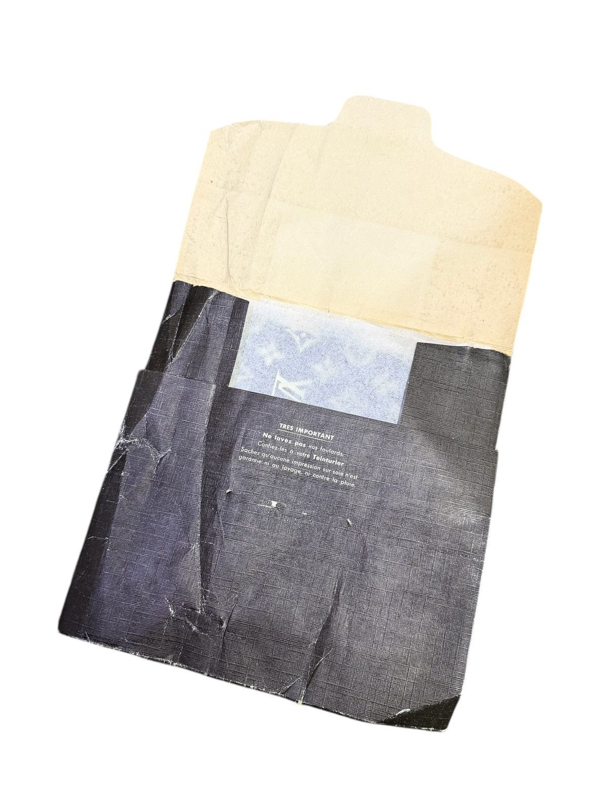 Louis Vuitton NOS Vintage Louis Vuitton Silk Scarf Classic Monogram Print Size ONE SIZE - 6 Thumbnail