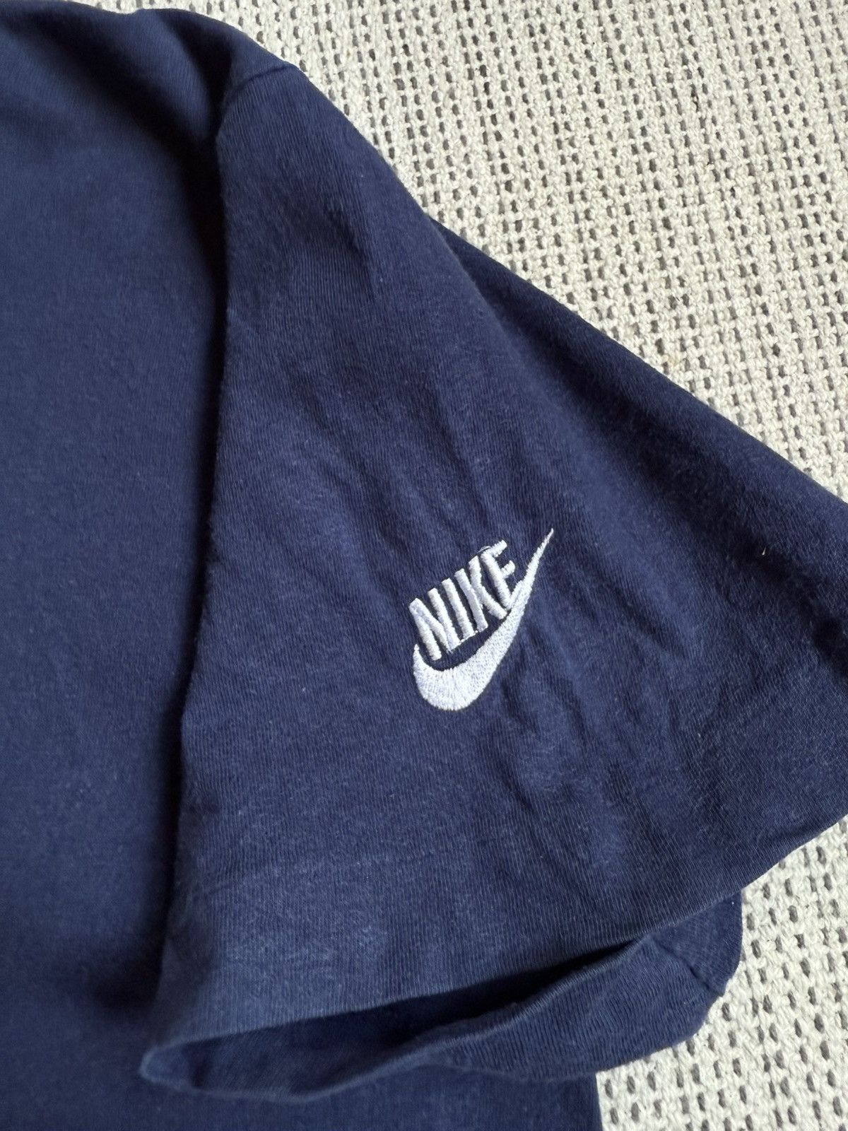 Nike Vintage 90s Nike Air tshirt Size US L / EU 52-54 / 3 - 5 Thumbnail