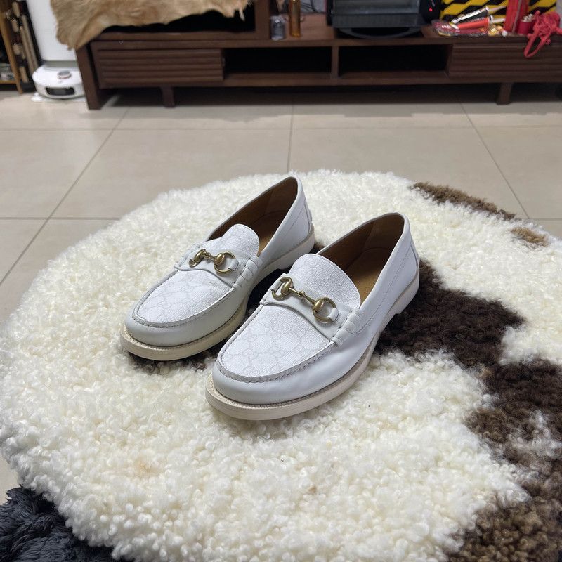 Gucci Gucci Horsebit White Loafers for Men Size US 8.5 / EU 41-42 - 1 Thumbnail
