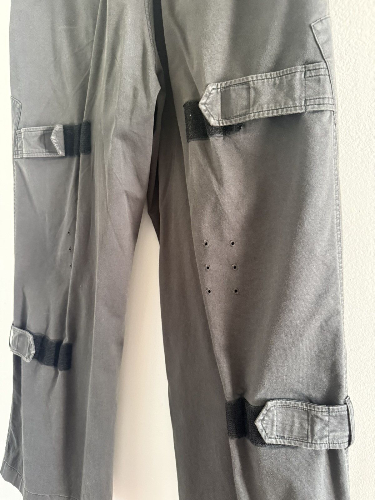 Acne Studios Acne Studios Chevron 6 Pocket Cargo Pants Washed Anthracite Size US 34 / EU 50 - 24 Thumbnail