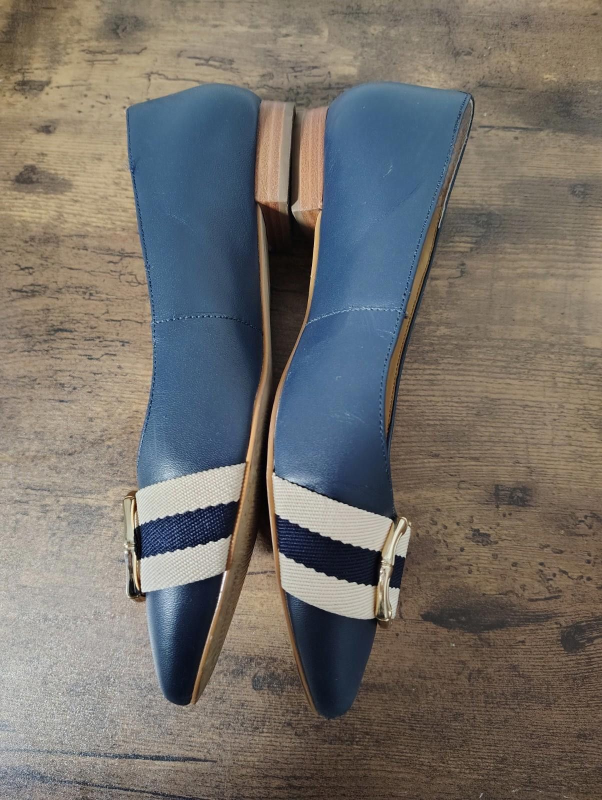 Talbots Talbots Women’s Flat Pointy Shoes Navy Blue Cream Size US 6 / IT 36 - 6 Thumbnail