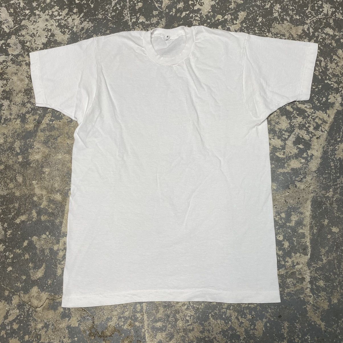 Unsound Rags × Vintage Vintage White Fruit Of The Loom Blank Single Stitch Tshirt Size US XL / EU 56 / 4 - 1 Thumbnail
