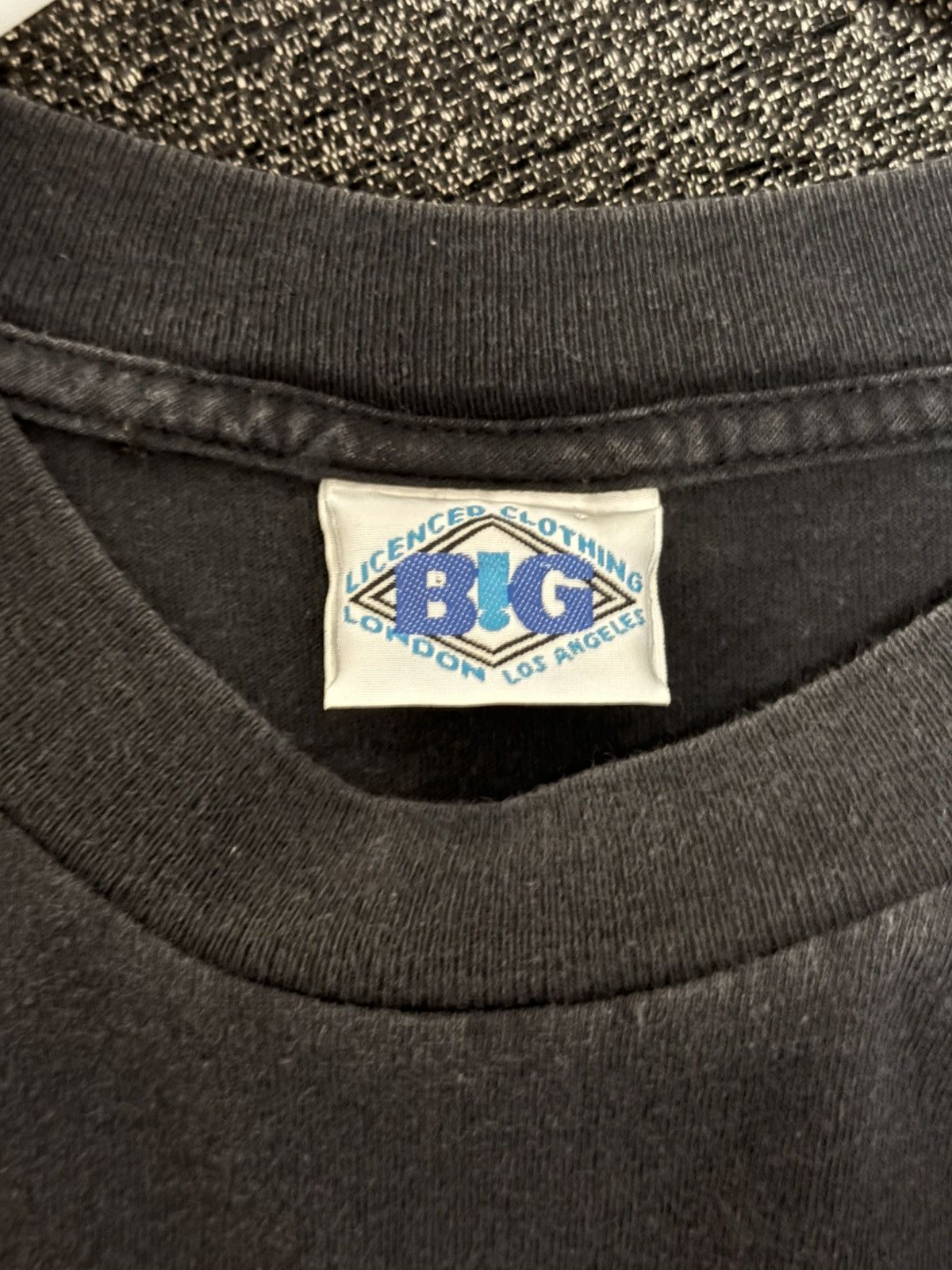 Vintage Rare Vintage Pink floyd tour shirt Size US L / EU 52-54 / 3 - 3 Thumbnail