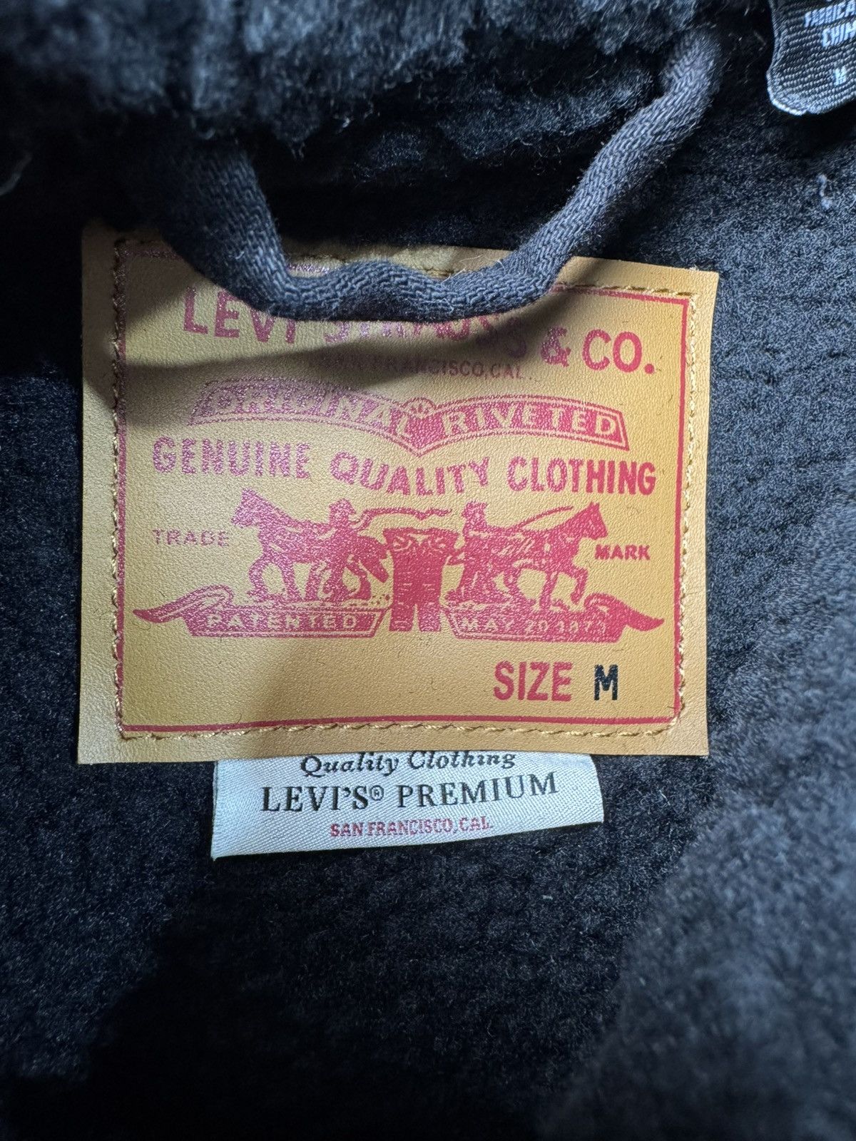 Levi's Disney mickey sherpa lined denim jacket Size US M / EU 48-50 / 2 - 5 Thumbnail