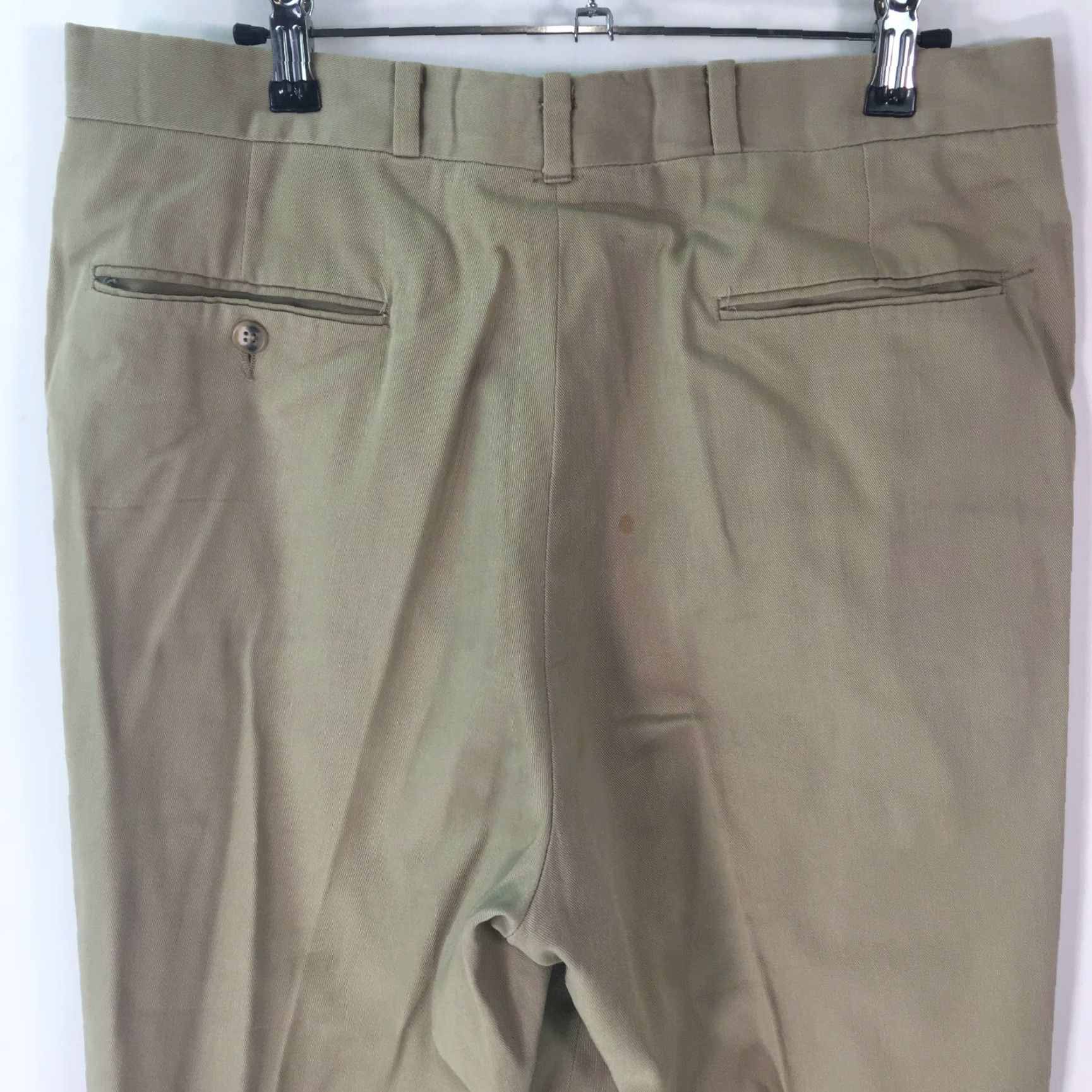 Berle VINTAGE Berle Mens Chino Pants - Pleated Cuffed Khakis Dress Pants Size 32 Waist 30 Inseam Beige Size US 32 / EU 48 - 3 Thumbnail
