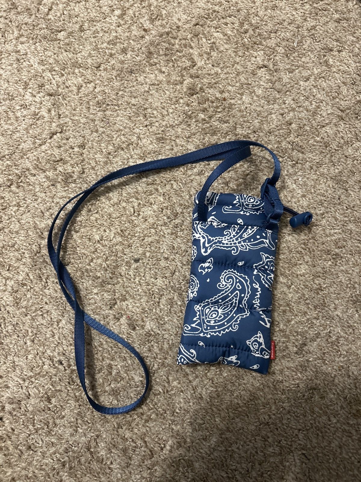 Supreme Supreme Puffer Neck Pouch Blue Paisley Size ONE SIZE - 2 Thumbnail