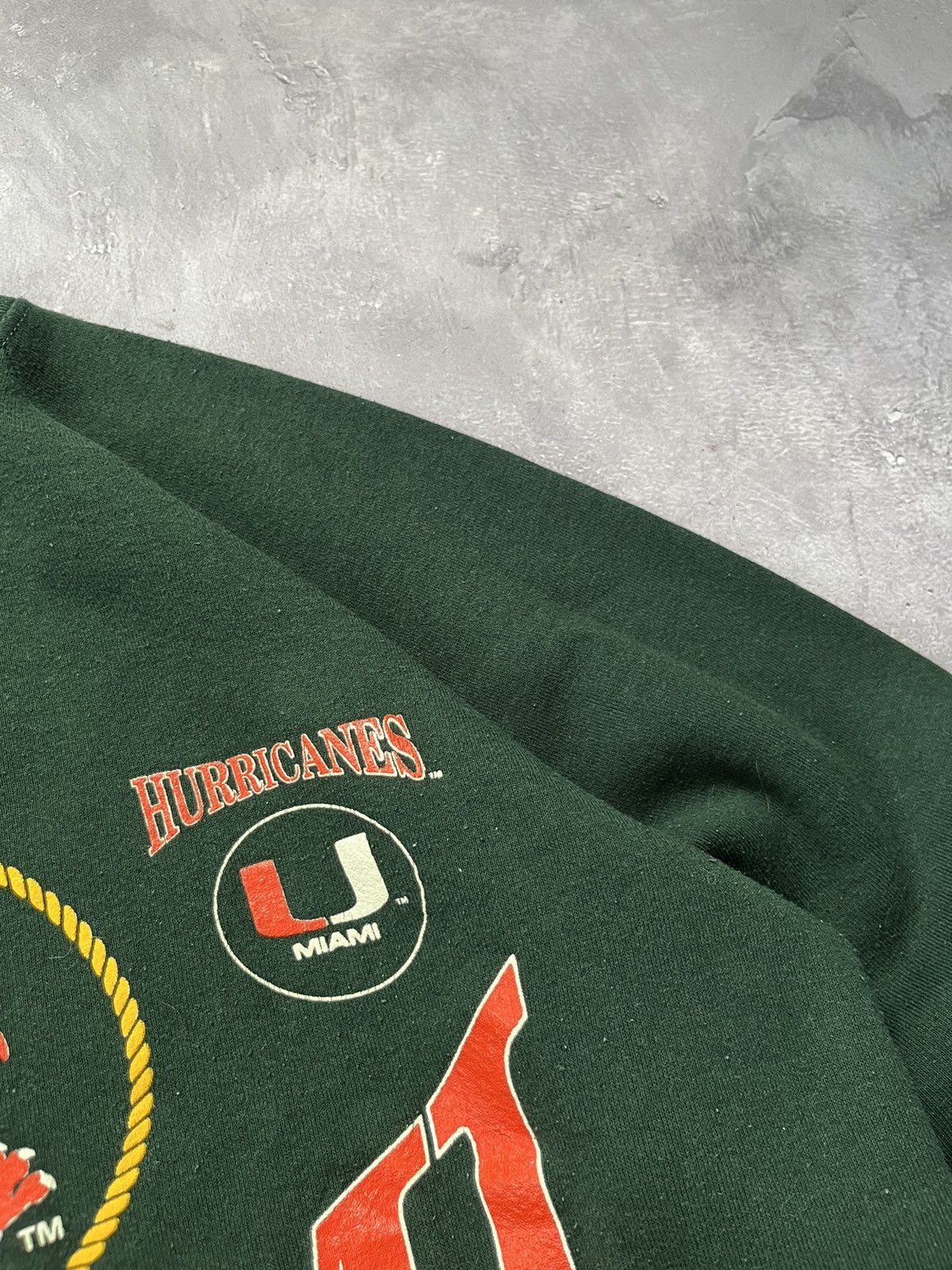 NFL Vintage Miami Hurricanes Green Sweatshirt NFL Size XL Size US XL / EU 56 / 4 - 4 Thumbnail