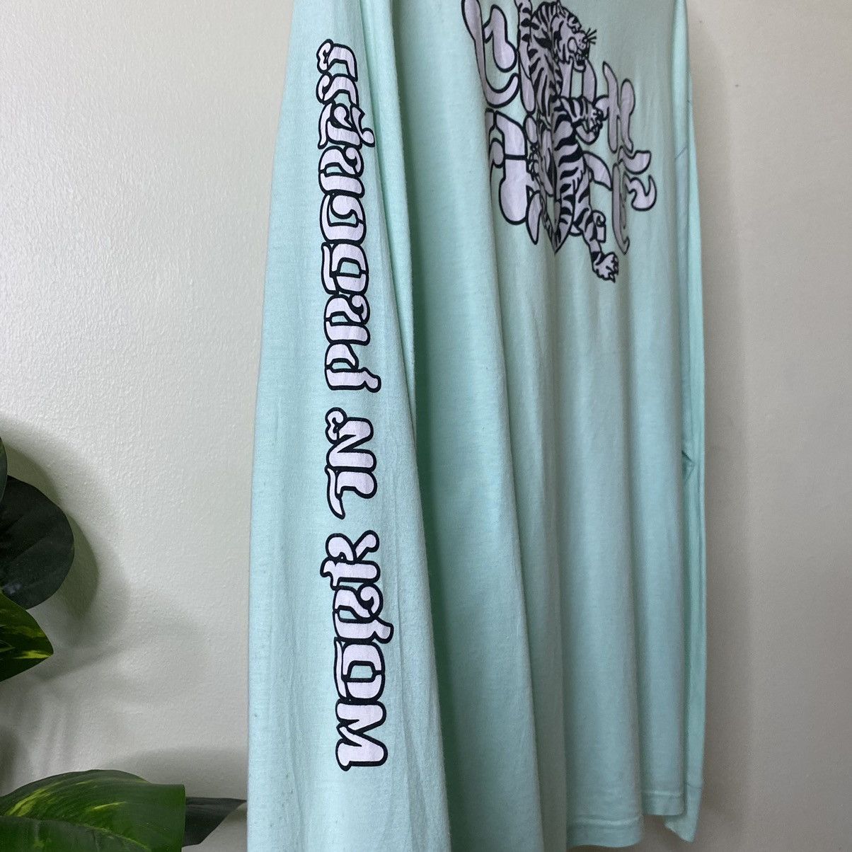 Carhartt Wip Carhartt WIP Thai Font Nice Design L/S T Shirt Size US L / EU 52-54 / 3 - 3 Thumbnail