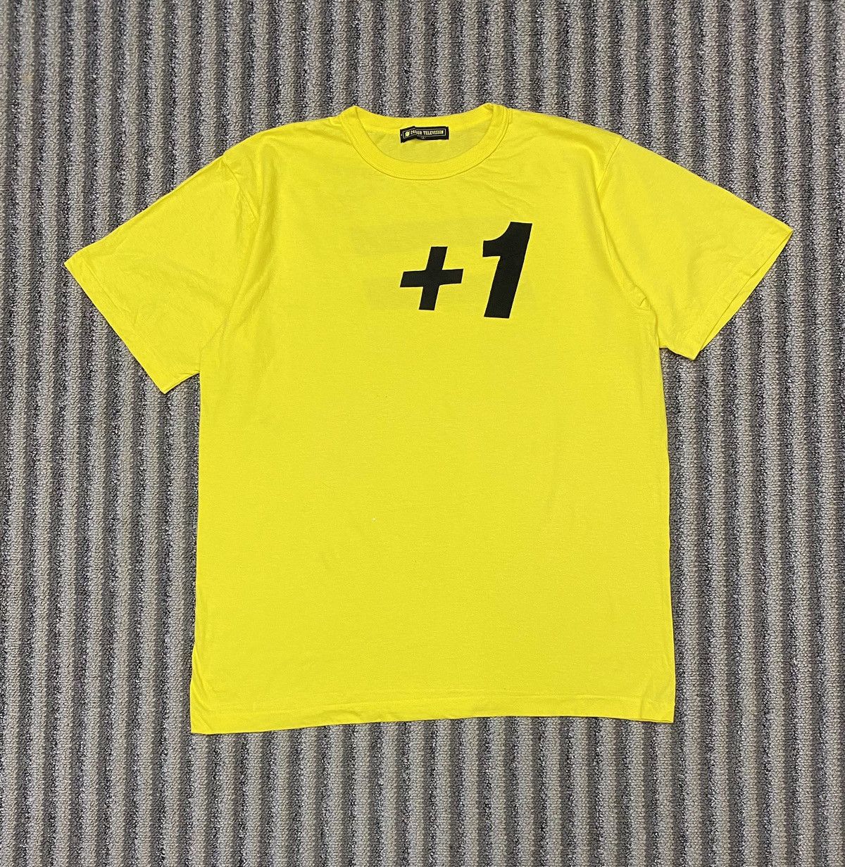 Other 24 hour Television 📺 Size US L / EU 52-54 / 3 - 1 Thumbnail
