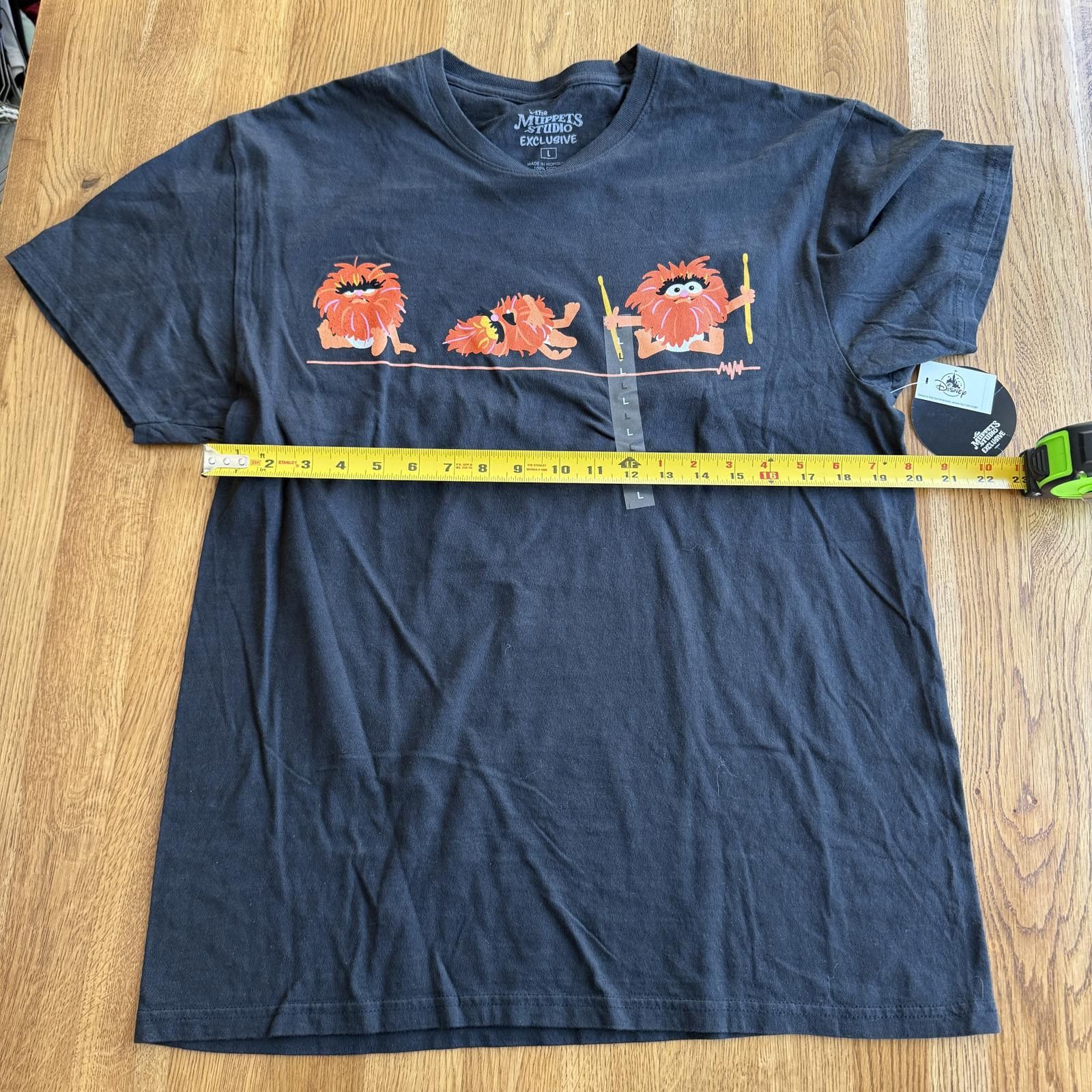 Designer The Muppets Studio D23 Exclusive T-Shirt Baby Animal Drum Size US L / EU 52-54 / 3 - 3 Thumbnail