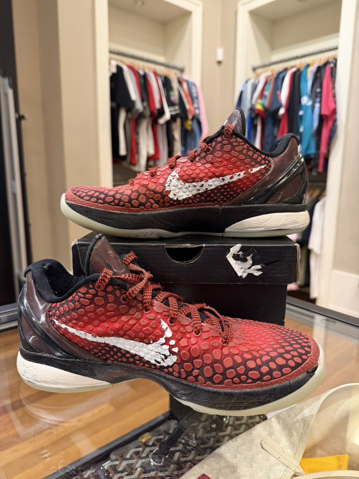 Nike Nike Kobe Size US 8 / EU 41 - 2 Thumbnail