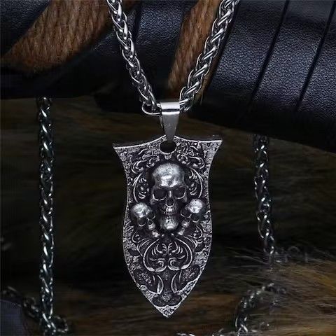 Jewelry Gothic Dark Style Skull Pendant Necklace Size ONE SIZE - 2 Thumbnail