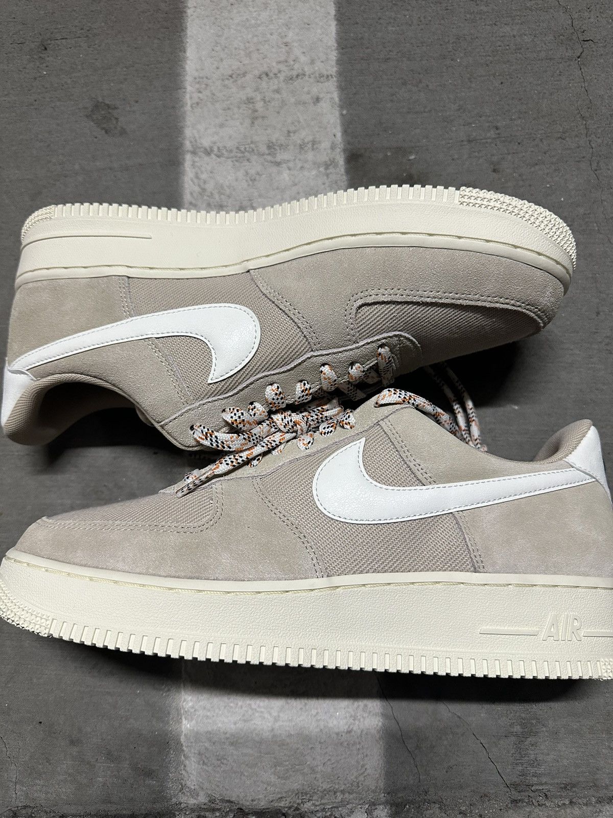 Nike Nike Air Force one low Size US 9.5 / EU 42-43 - 3 Thumbnail