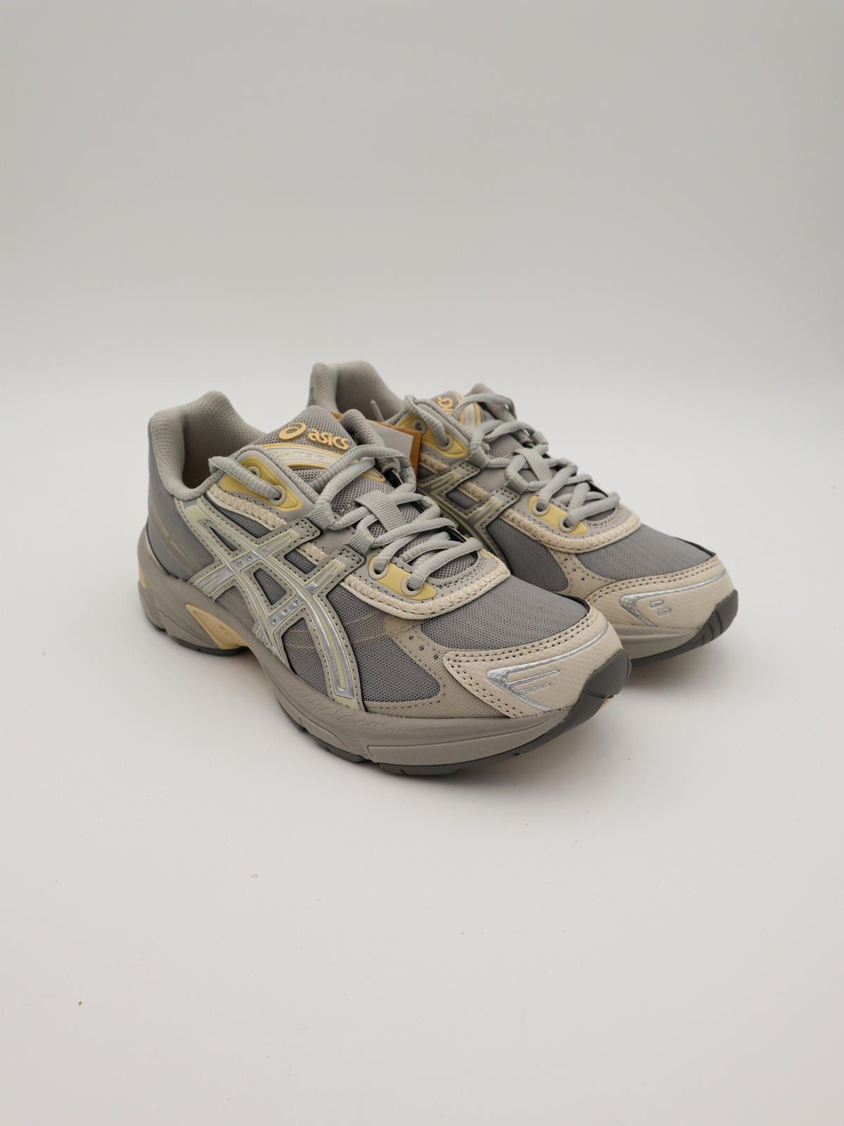 Asics ASICS Gel‑1130 Oyster Grey – 1201A783‑021 – Grey Trainers Size US 5 / EU 37 - 1 Thumbnail