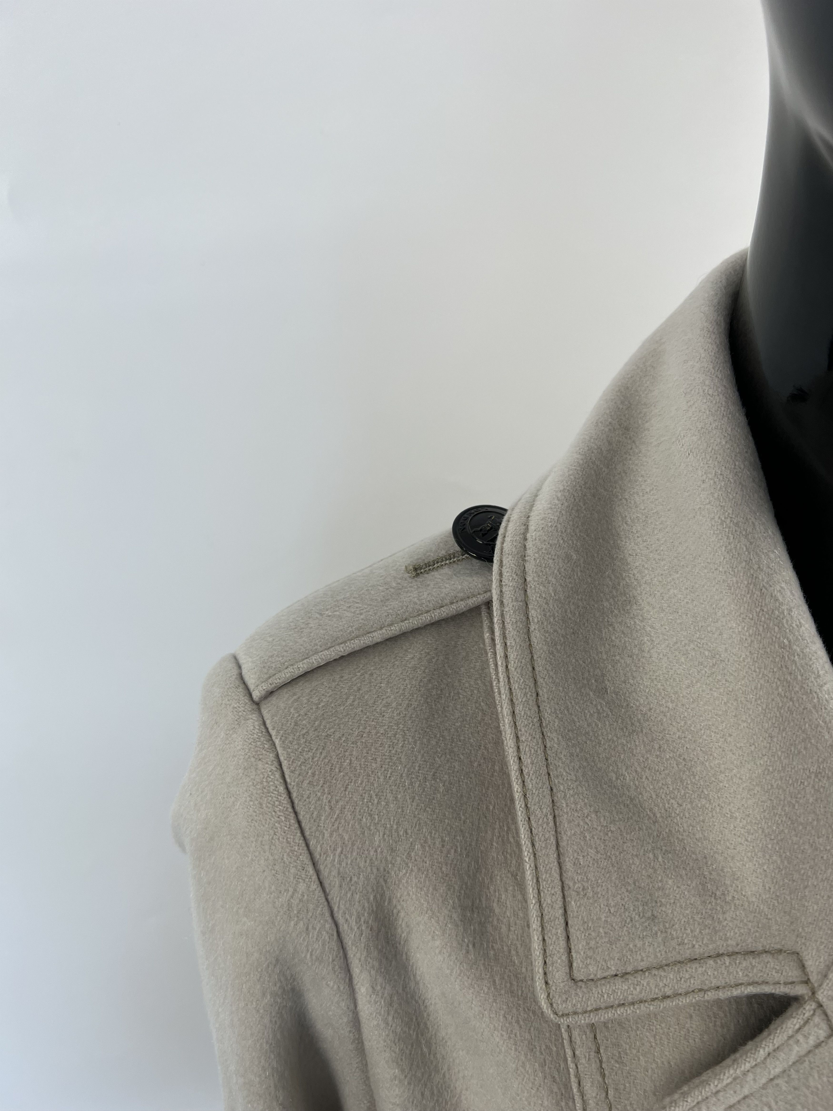 Burberry Burberry 100% Cashmere Double Breasted Coat Size US 8 Size M / US 6-8 / IT 42-44 - 10 Thumbnail