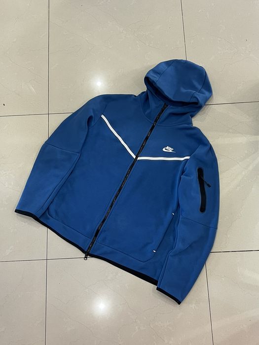 royal blue nike fleece