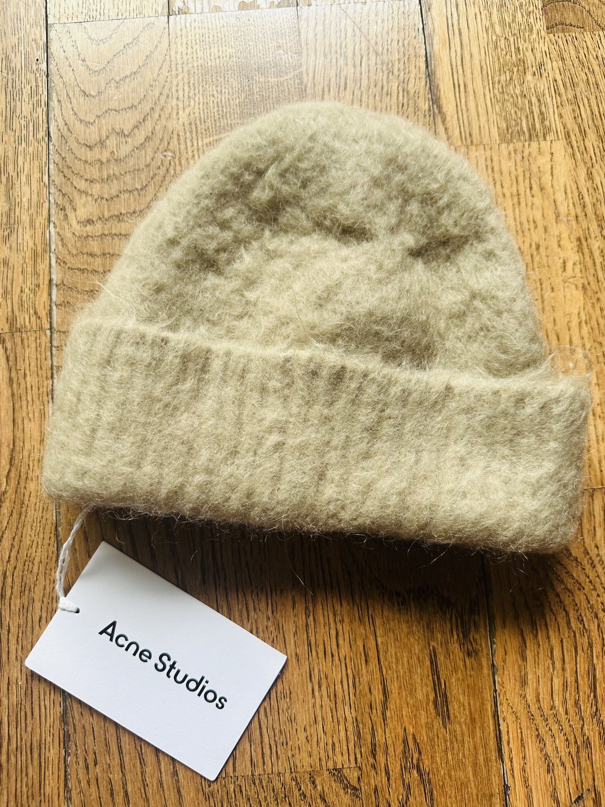 Acne fashion studios peele beanie