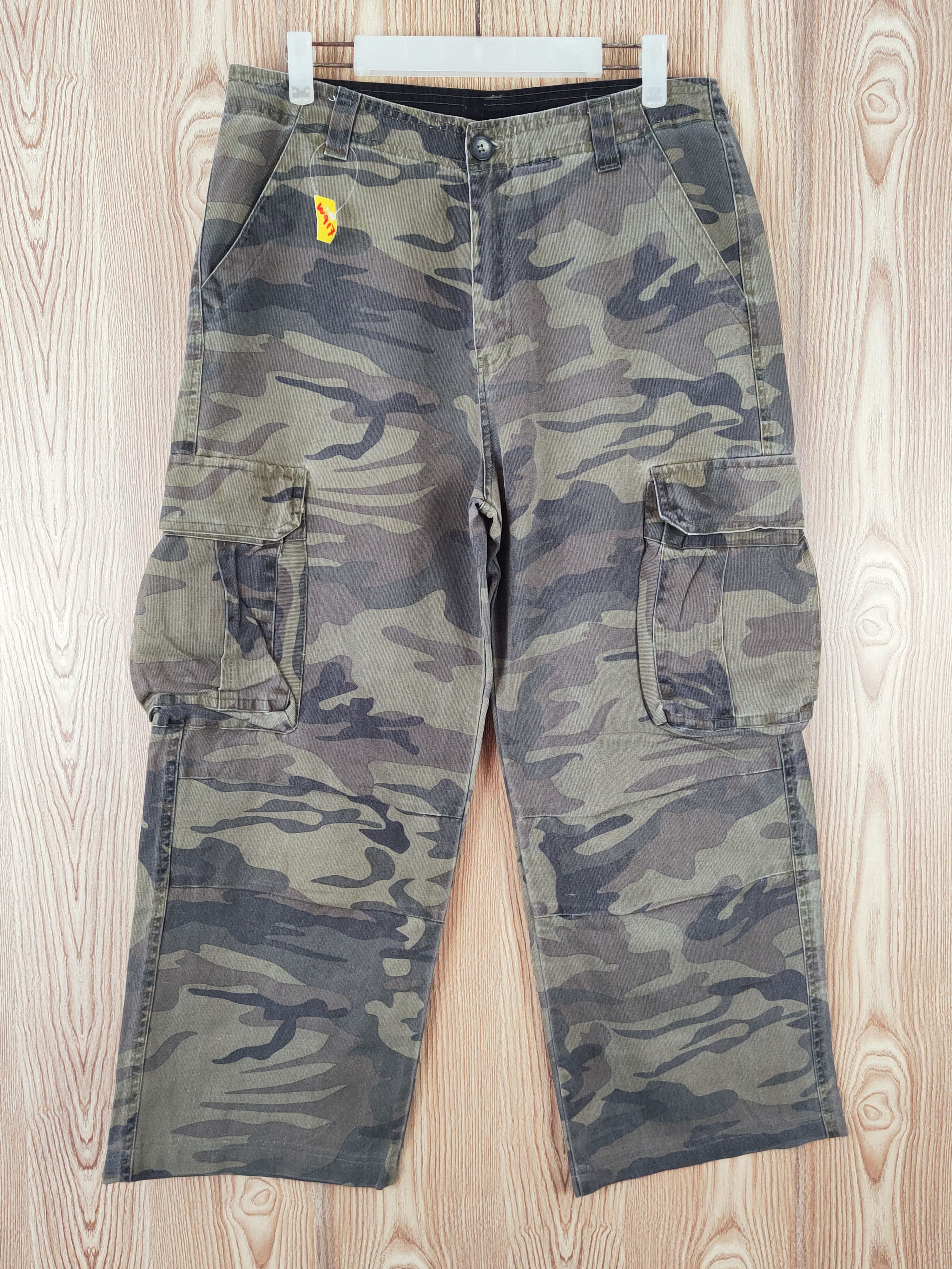 Japanese Brand Japan vintage military Camouflage utility Cargo Pants #W917 Size US 32 / EU 48 - 1 Thumbnail