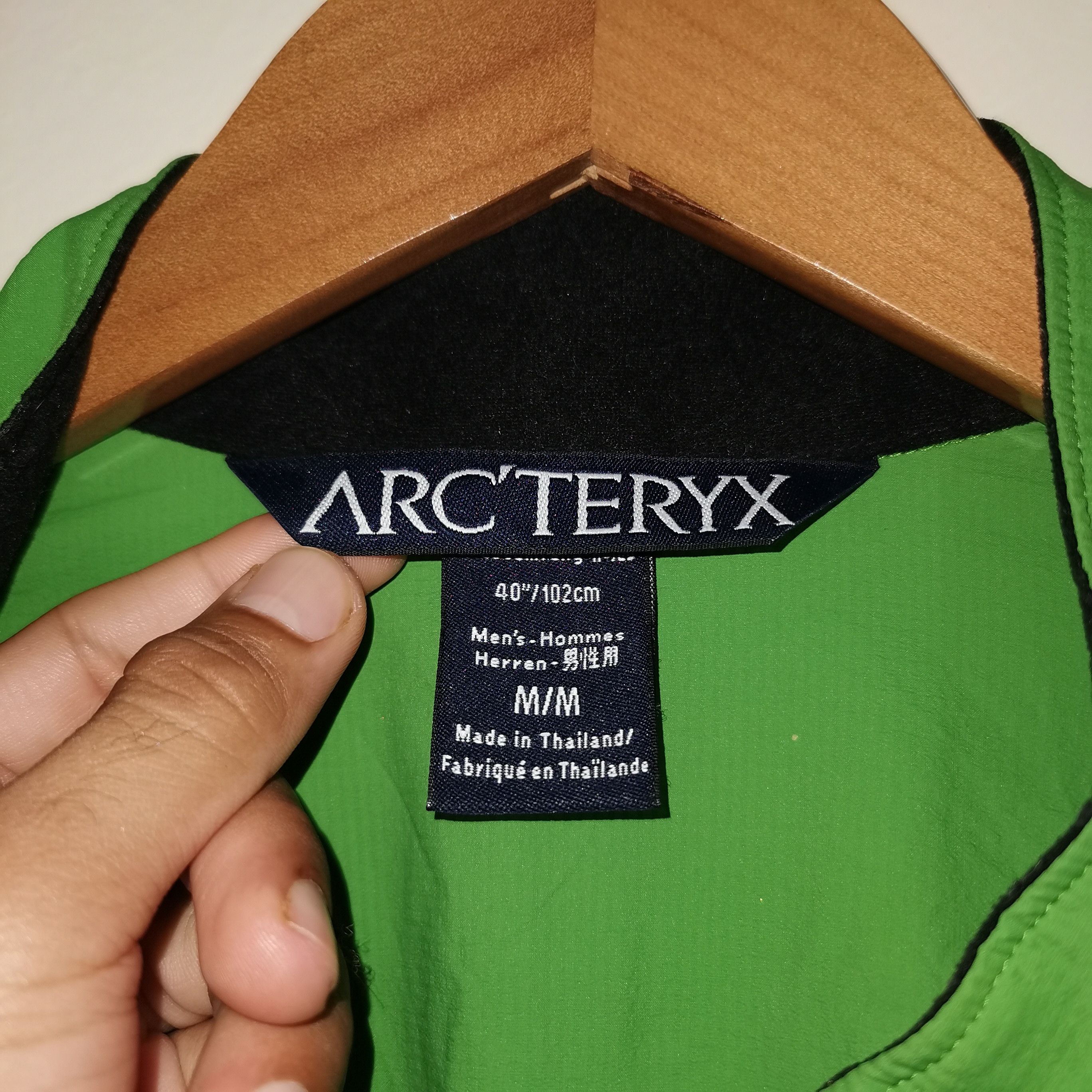 Arc'teryx ARC’TERYX WINDBREAKER LIGHT JACKET size M Size US M / EU 48-50 / 2 - 6 Thumbnail