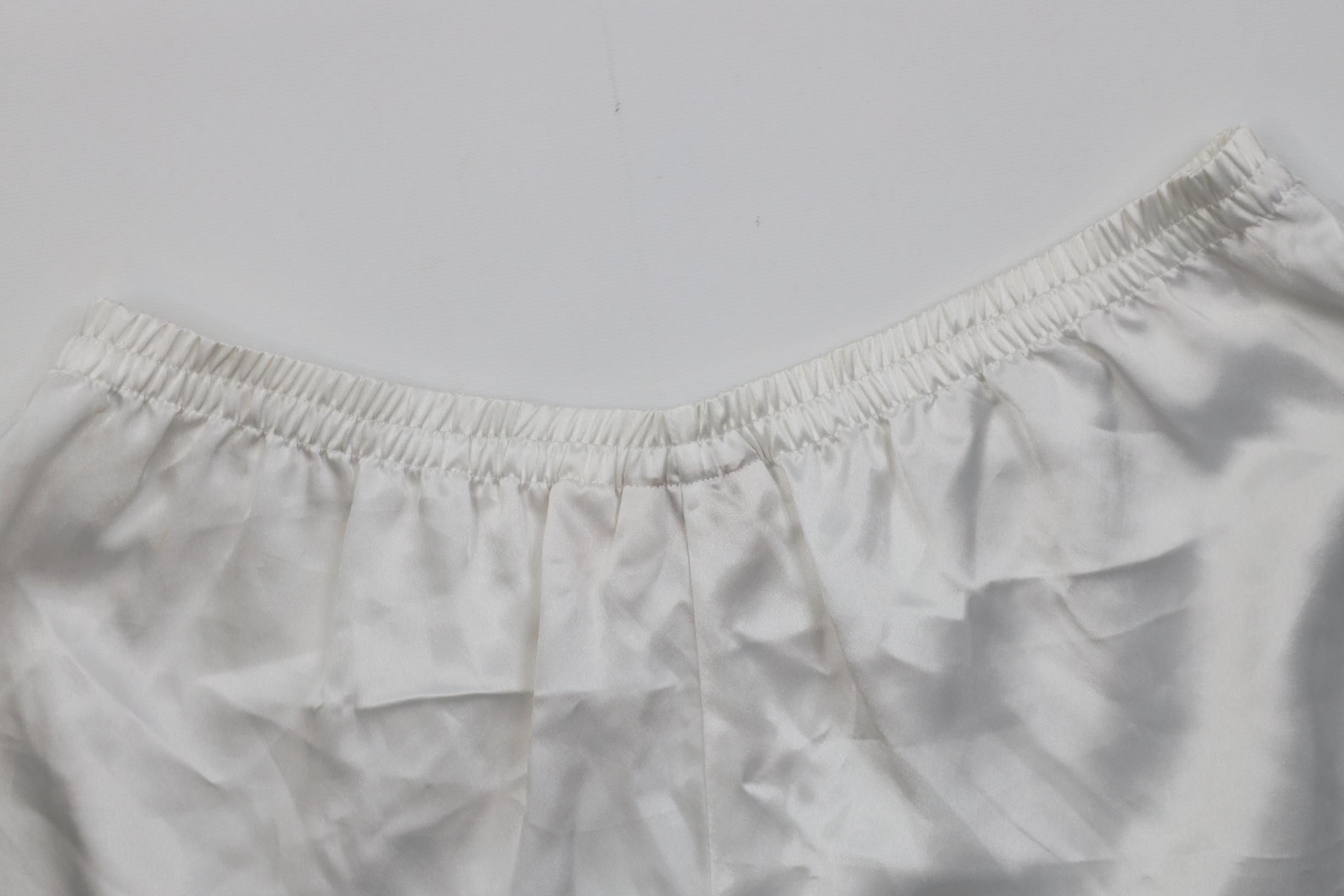 Victoria's Secret Vintage 90s Victoria's Secret Polyester Pajamas Shorts White Size 30" / US 8 / IT 44 - 8 Thumbnail