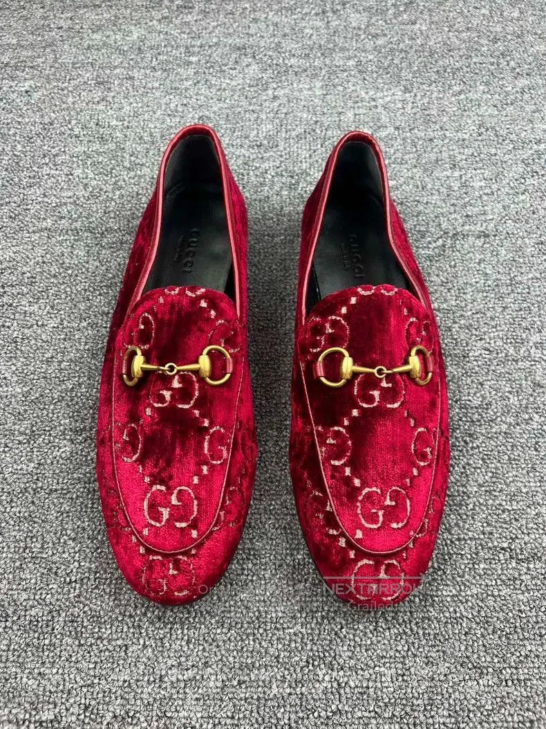 Gucci Gucci Red Velvet Loafers. Size US 6.5 / EU 39-40 - 3 Thumbnail
