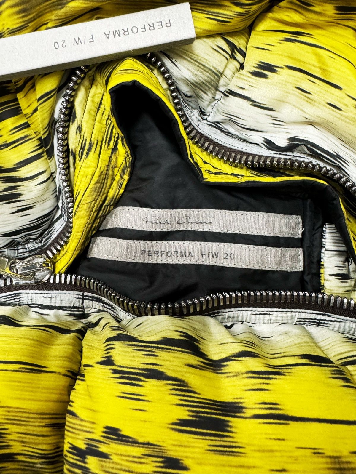 Rick Owens AW2020 Rick Owens ‘Performa’ Acid Duvet Down Filled Jacket Size US L / EU 52-54 / 3 - 2 Thumbnail