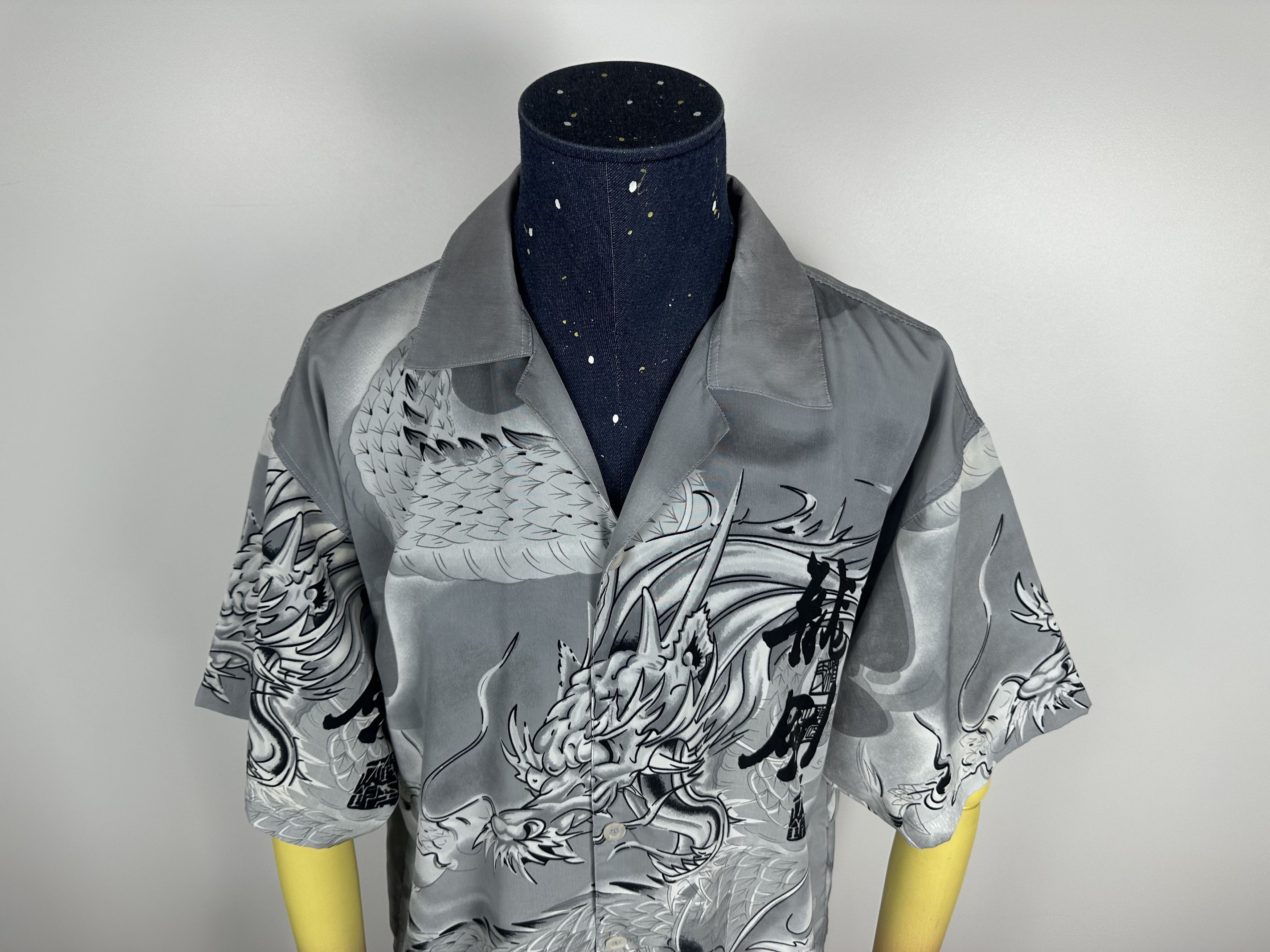 Vintage Dragon Vintage Button down 90s Unisex oversized blouse print Size US L / EU 52-54 / 3 - 3 Thumbnail