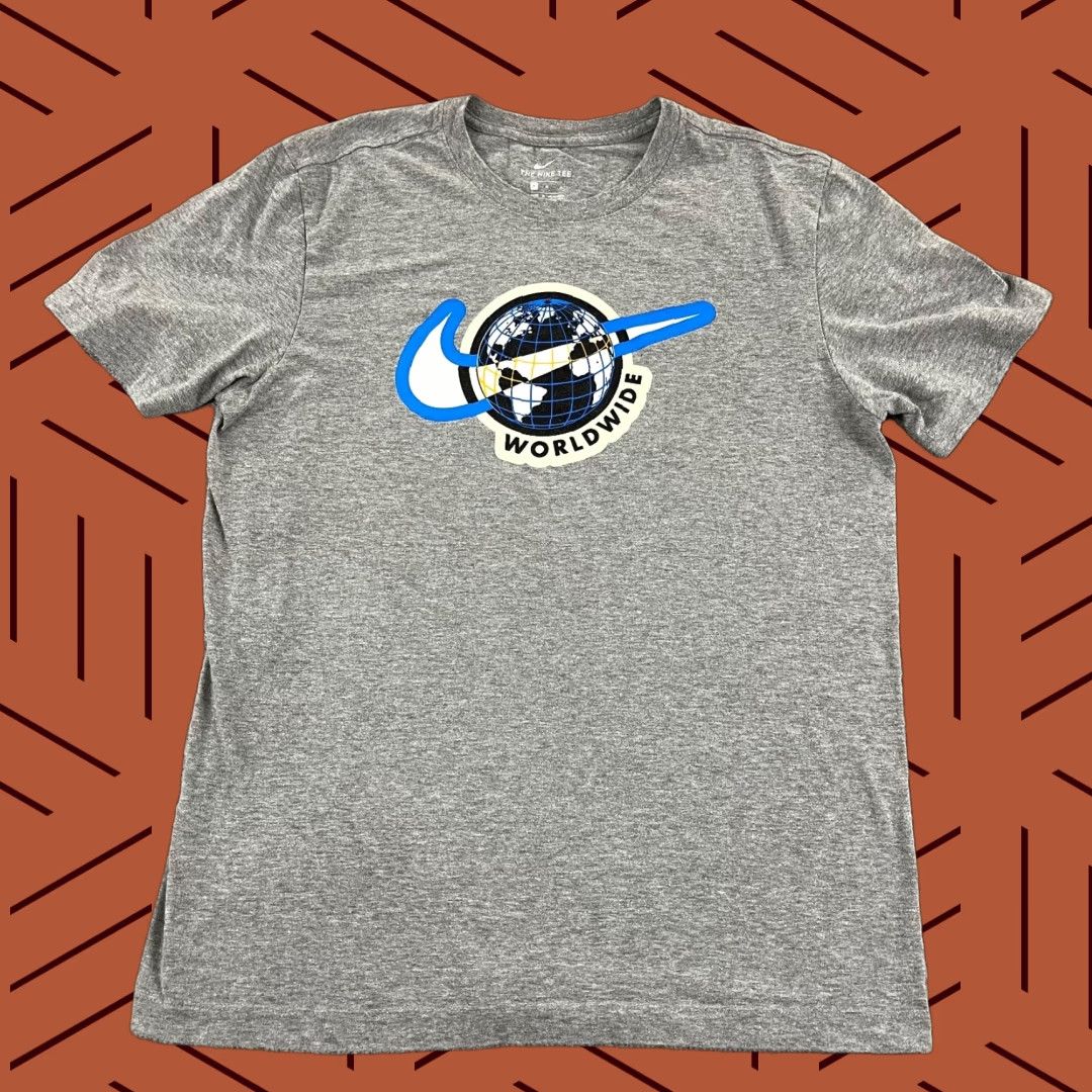 Nike NIKE Shirt Men Medium Gray Graphic WORLDWIDE Globe Swoosh Check Tee Short Sleeve Mens Shirt Gray Nike WorldWide Logo Graphic Tee Size US M / EU 48-50 / 2 - 1 Thumbnail