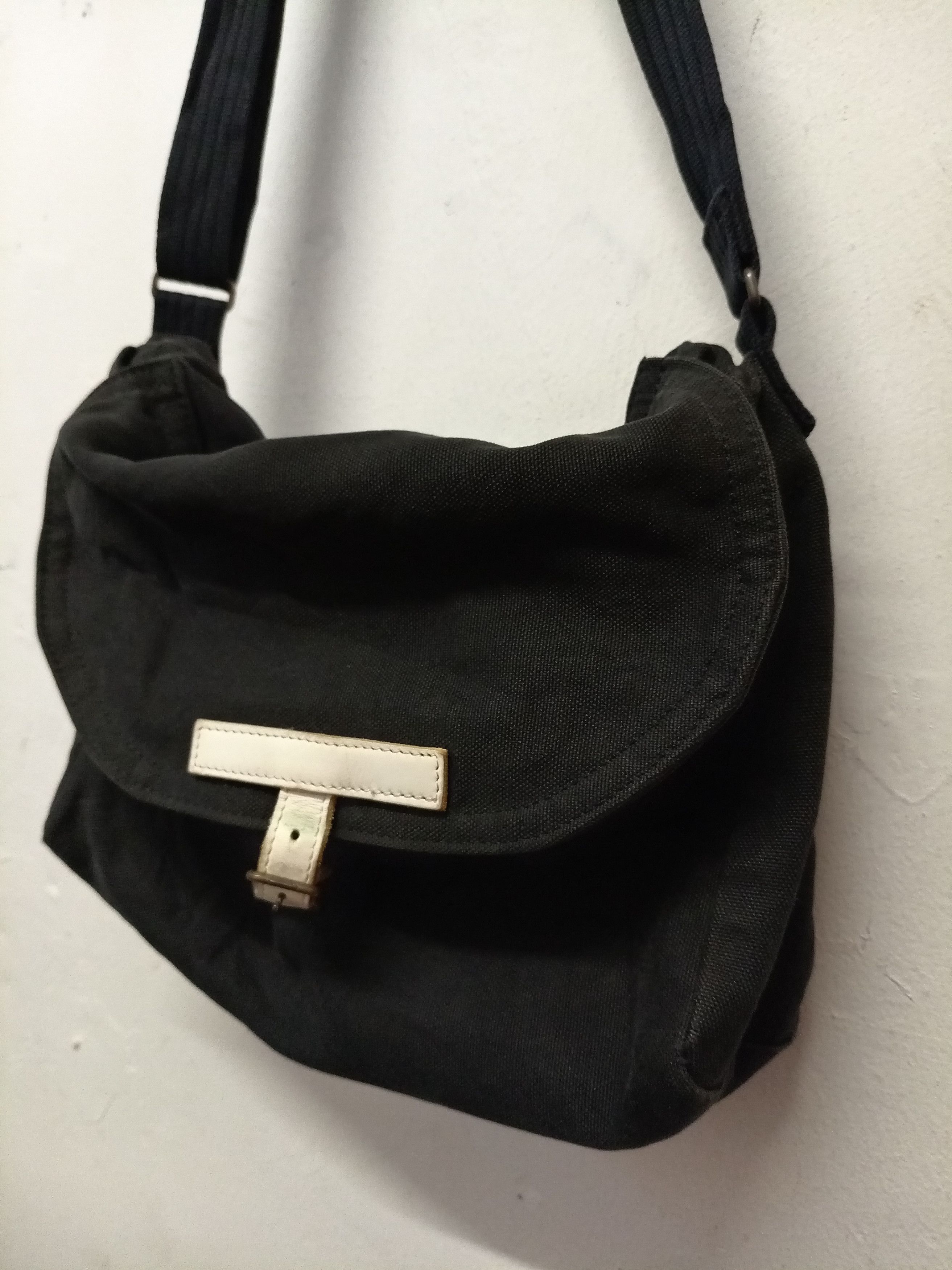 Japanese Brand Bagworks Japanese slingbag Size ONE SIZE - 2 Thumbnail