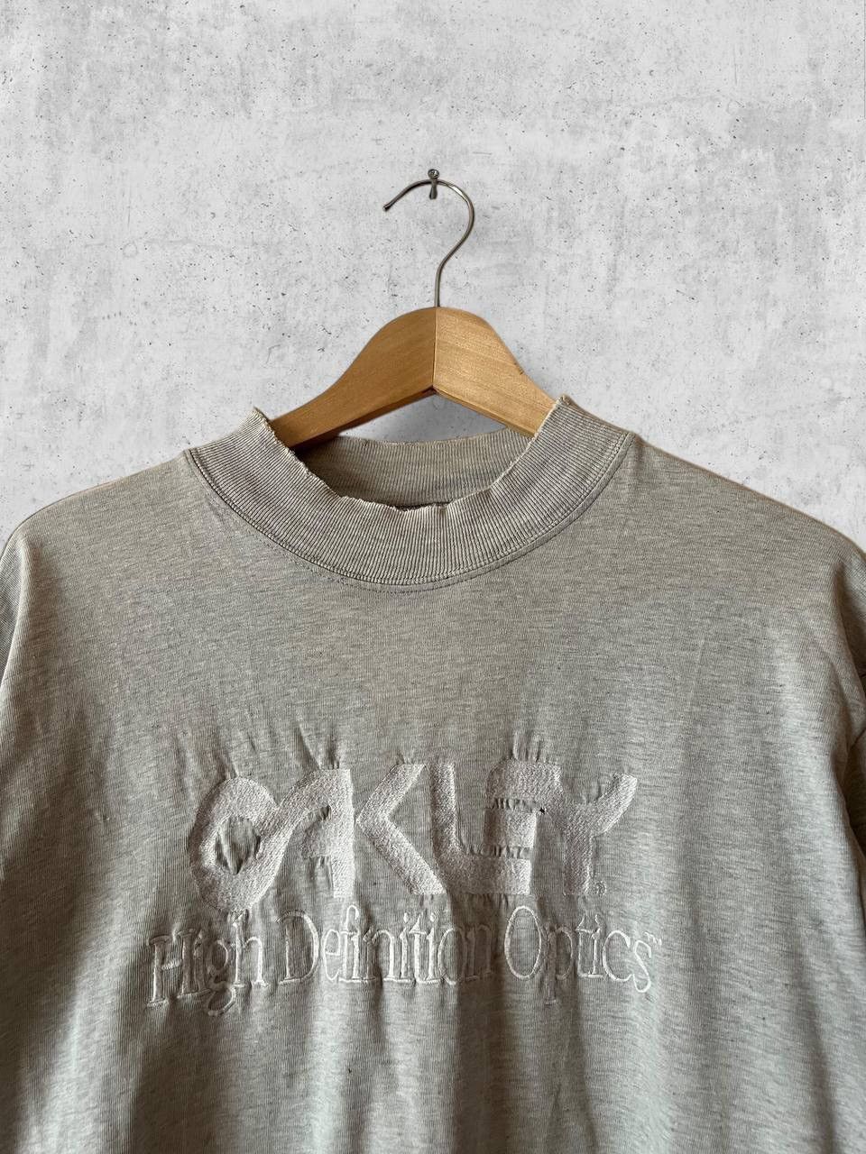 Oakley Oakley MADE IN USA 90s vintage t shirt tee big logo Size US L / EU 52-54 / 3 - 2 Thumbnail