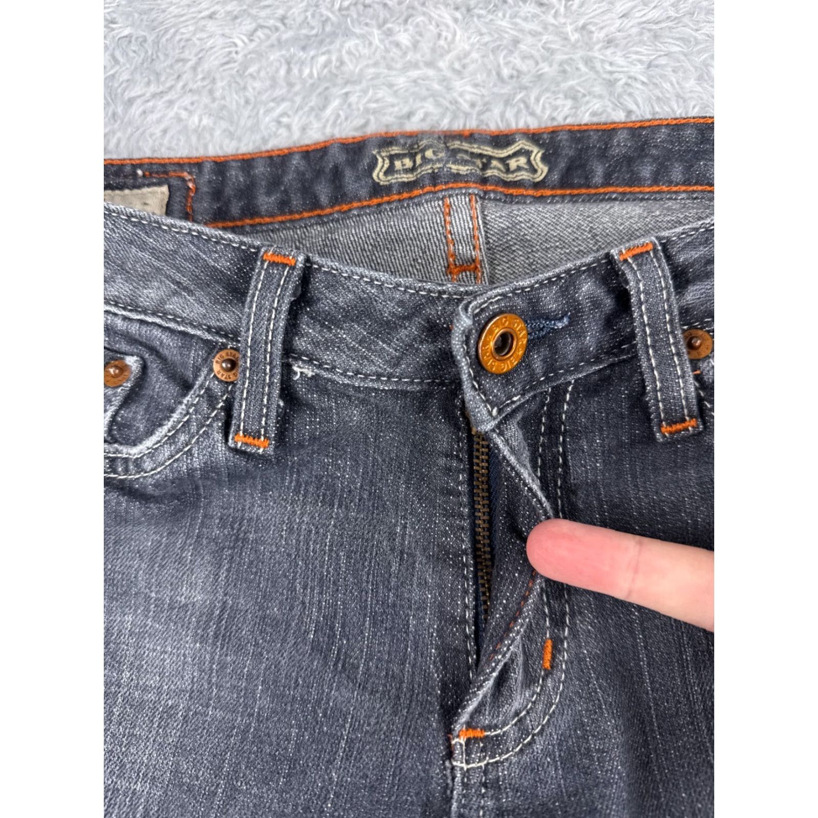 Vintage BIG STAR Jeans Women 26 Gray Denim Bootcut Low US Made Cotton 26x33 Distressed Embroidered Zipper 5-Pocket Regular Size 26" / US 2 / IT 38 - 5 Thumbnail