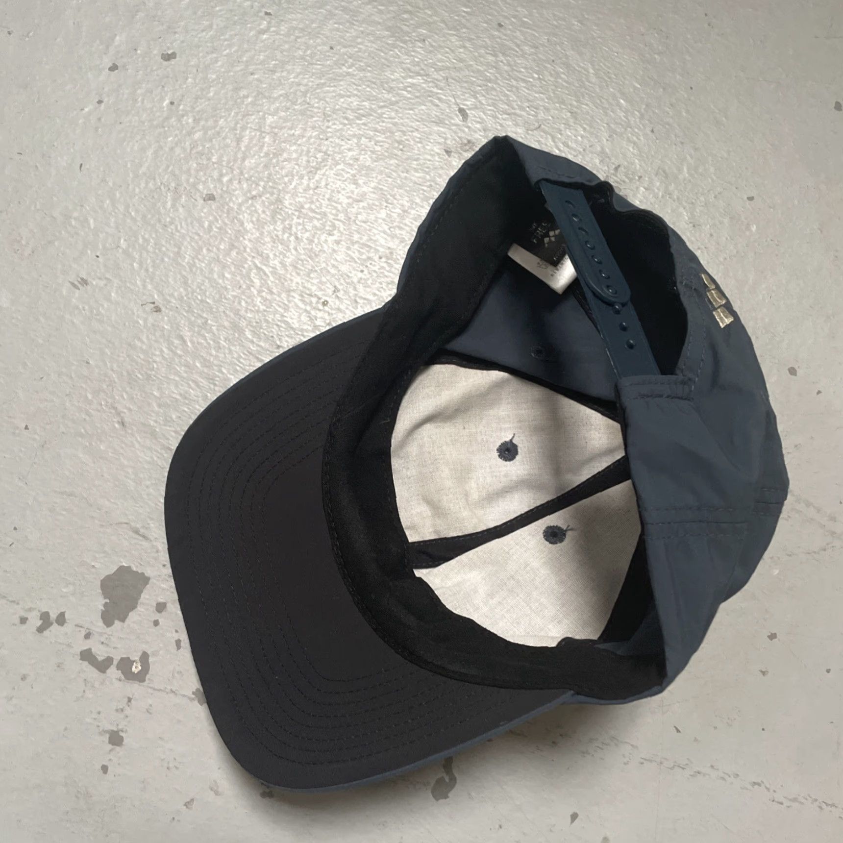 Montbell MONTBELL Nylon SnapBack Logo Spell Out Camp Outdoor Hiking Cap OS Blue Unisex Adults Cap Photo-Brand Outdoor Sports Gorp Trek Style 90s? Size ONE SIZE - 7 Thumbnail